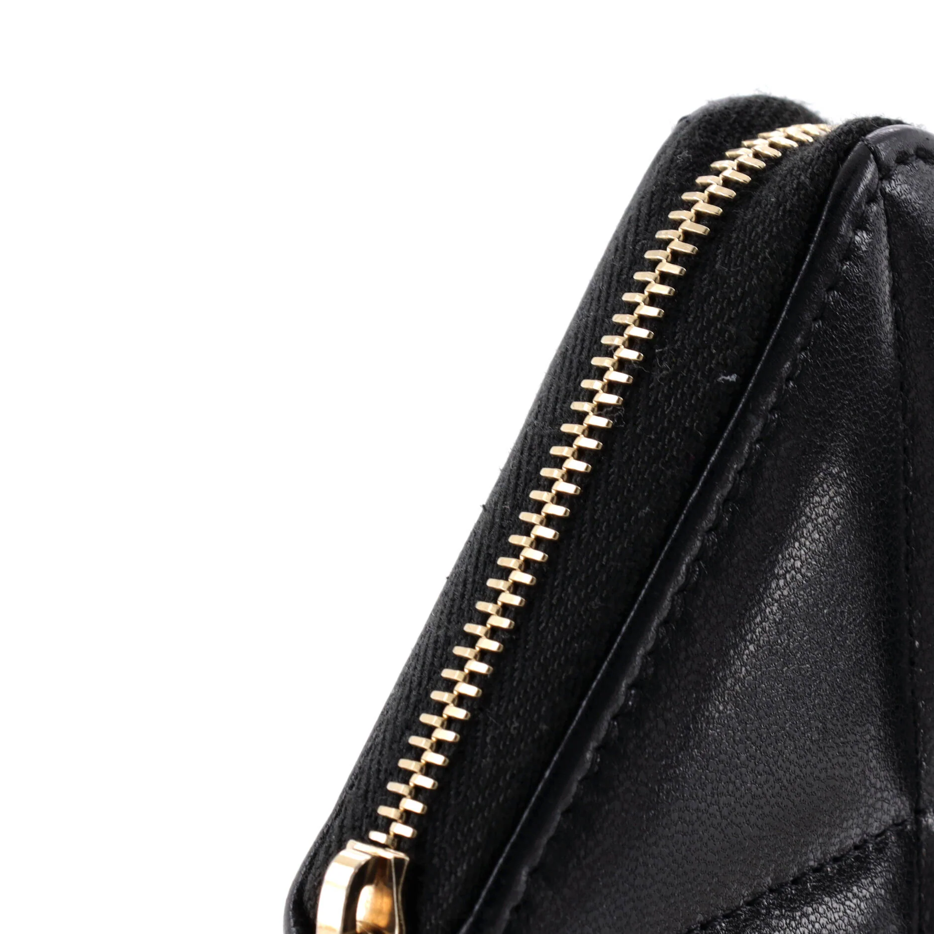 19 Zip Around Wallet Quilted Goatskin Medium - Image 7