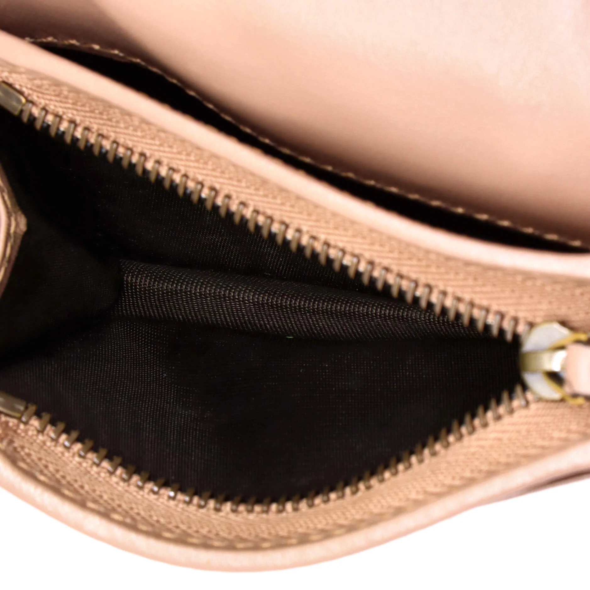 GG Marmont Flap Card Case Matelasse Leather - Image 5