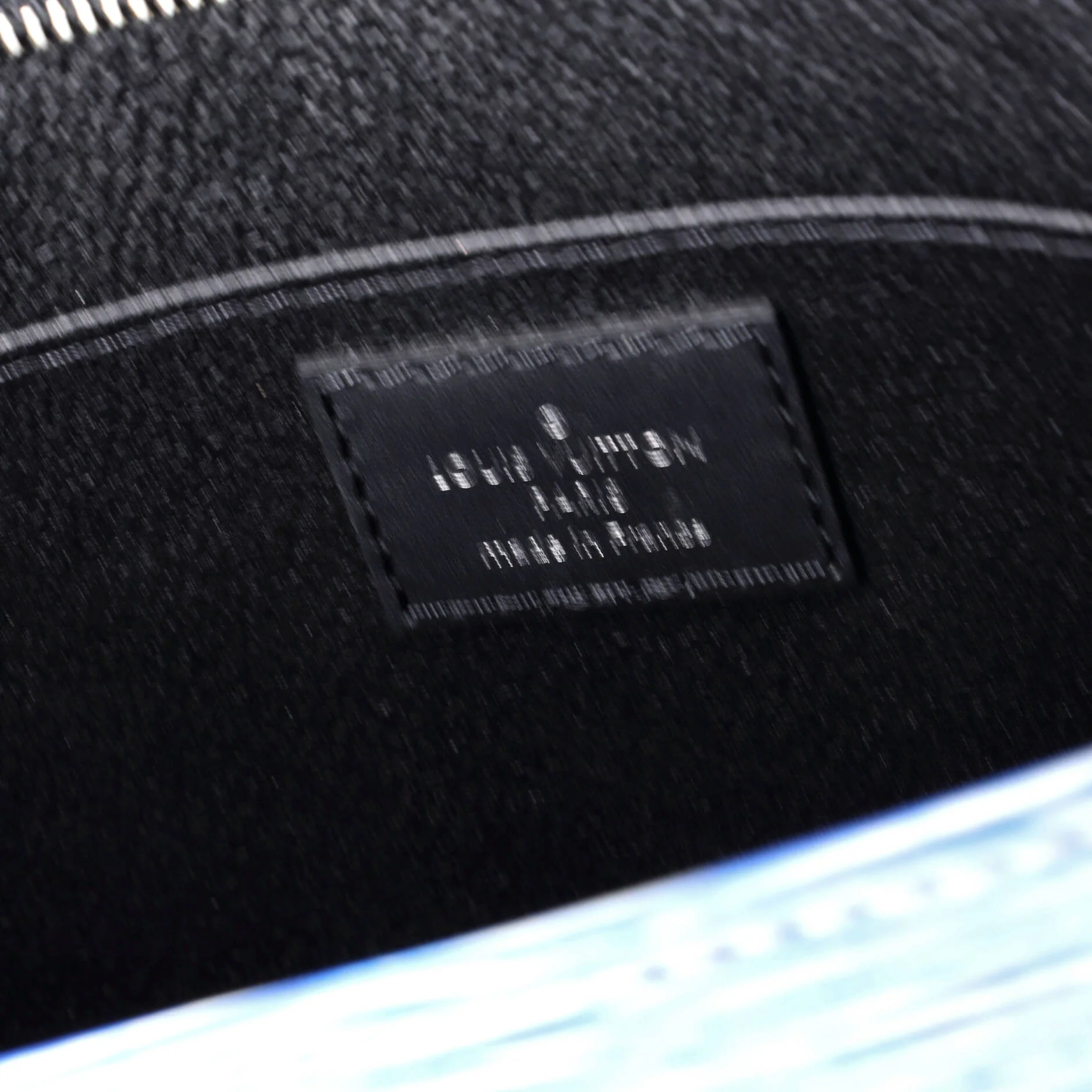 Toiletry Pouch Epi Leather 26 - Image 7
