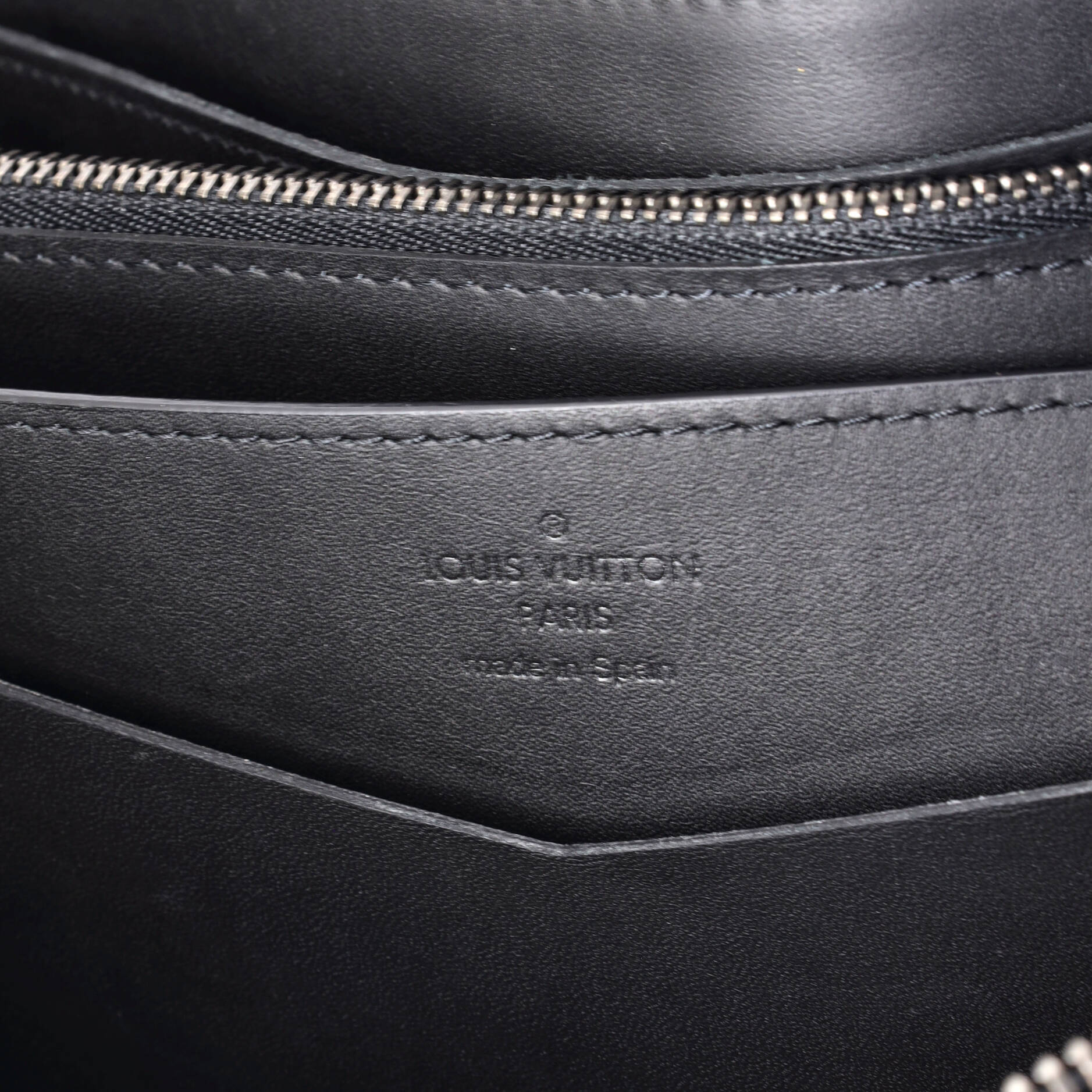 Zippy Wallet Damier Infini Leather XL - Image 6