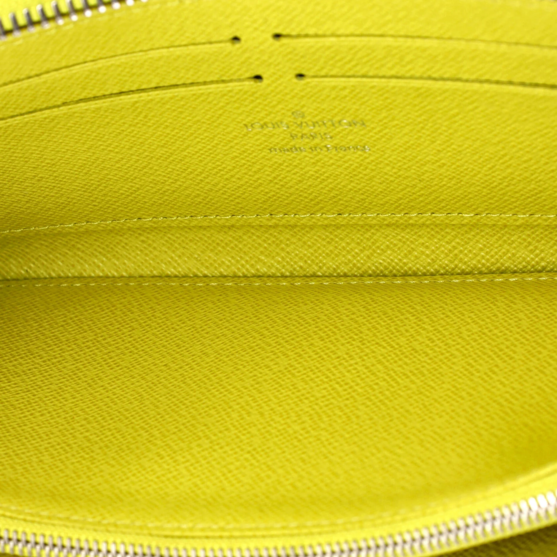 Zippy Wallet Epi Leather - Image 5