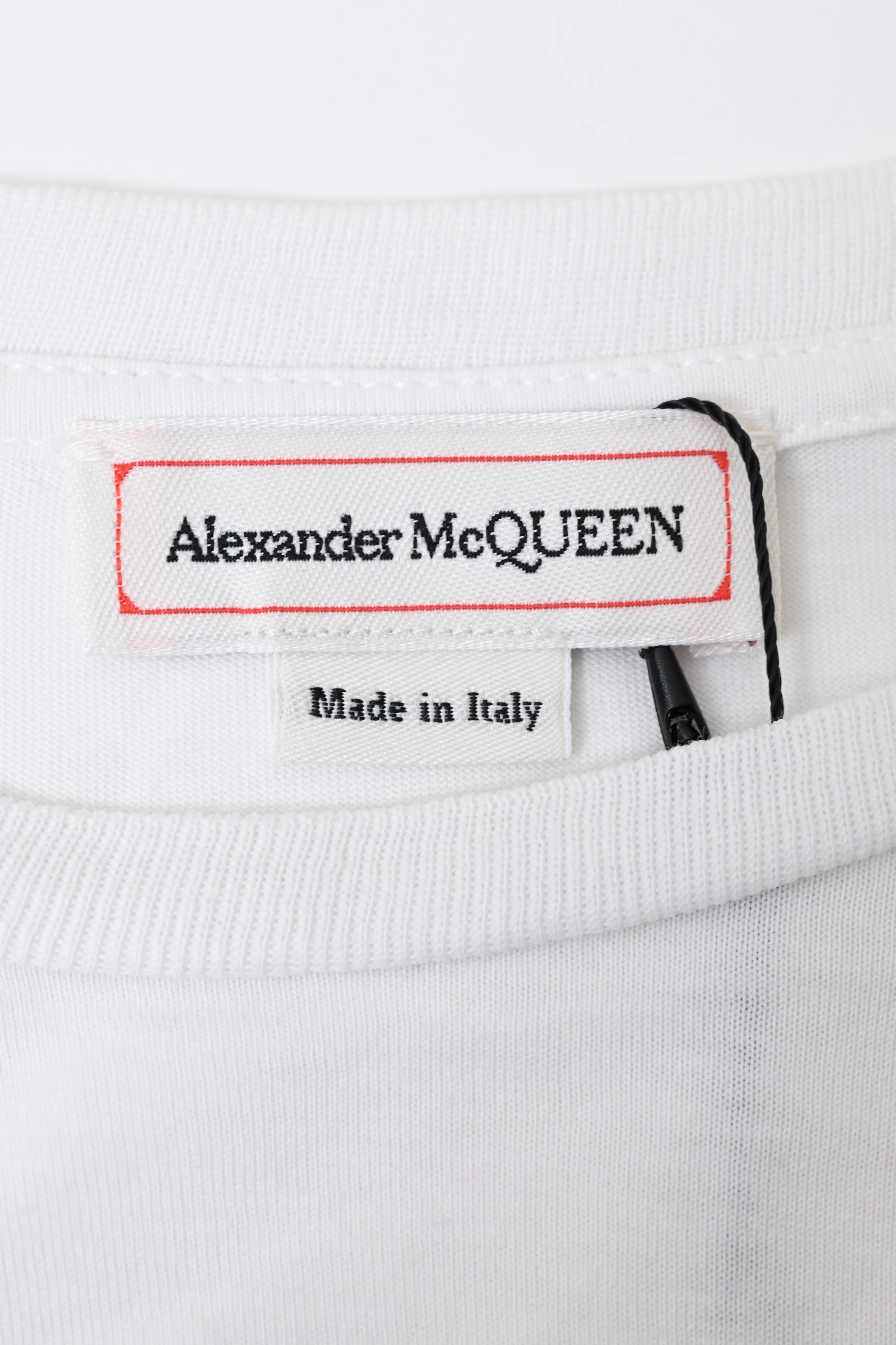 Women's Alexander McQueen Skull Printed T-Shirt in White Cotton - Image 10