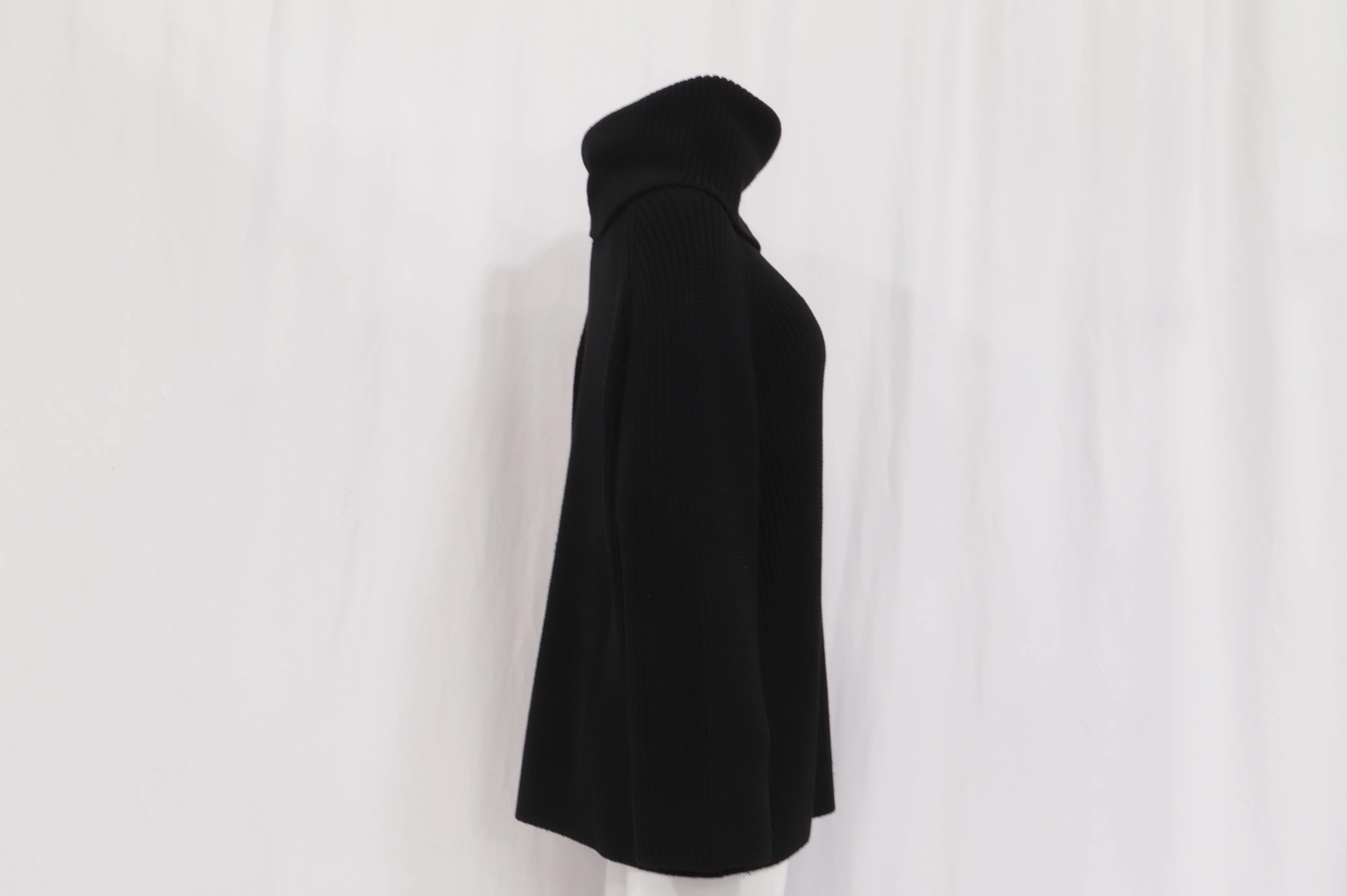 Women's Chloé Oversized Long Turtleneck Sweater in Black Wool - Image 10