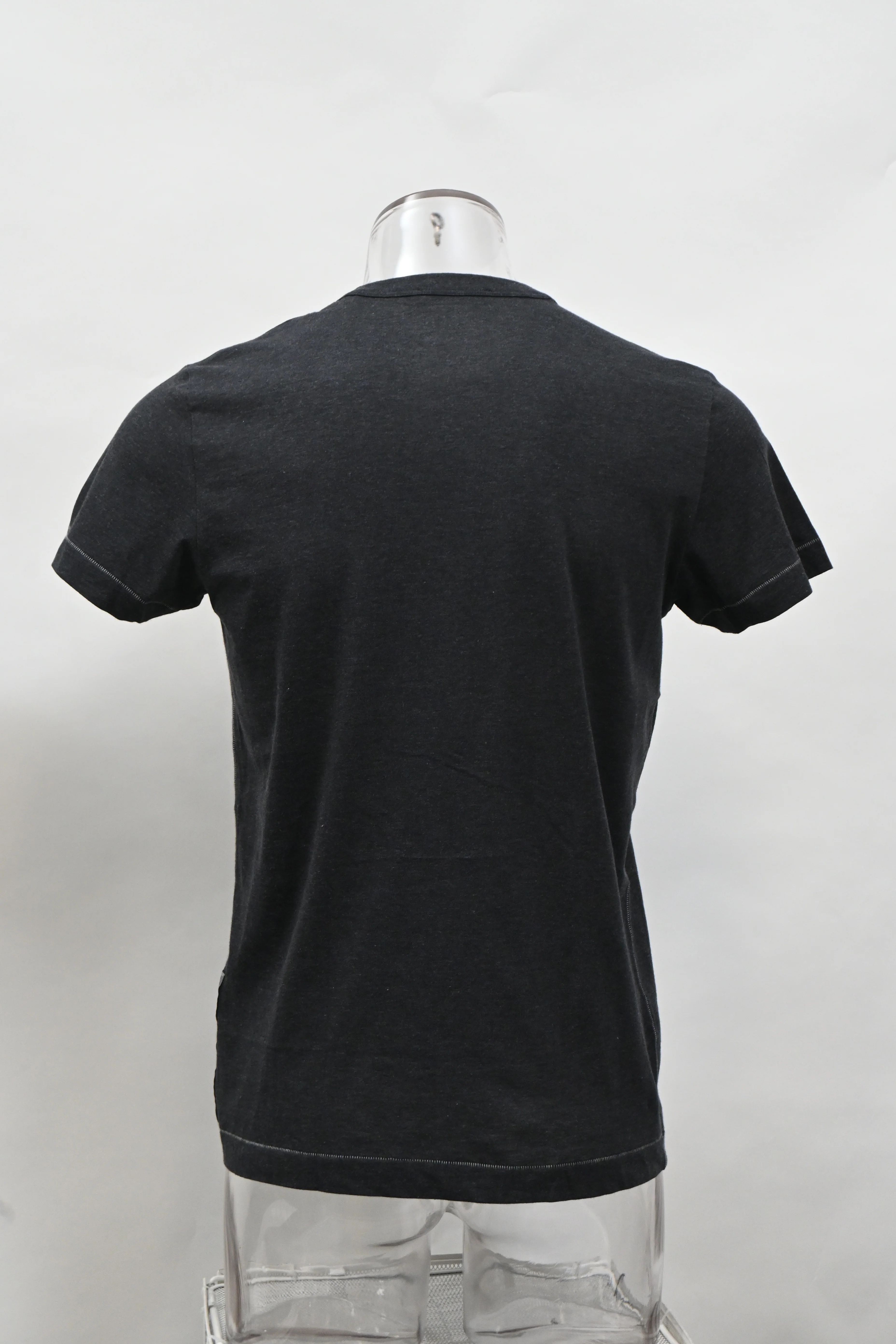 Men's  Dolce & Gabbana Logo-Patch T-Shirt in Black Cotton - Image 8