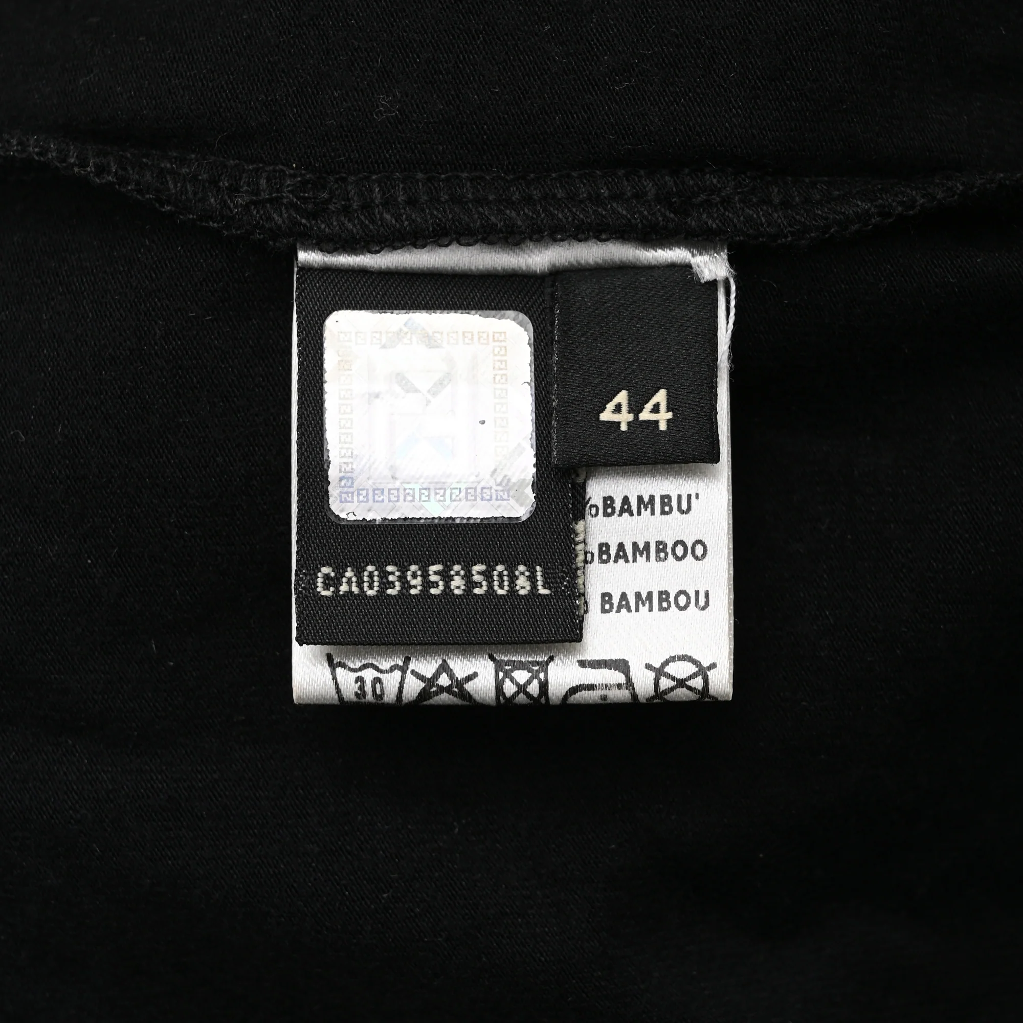 Men's Fendi Logo-Print T-Shirt in Black Cotton - Image 4