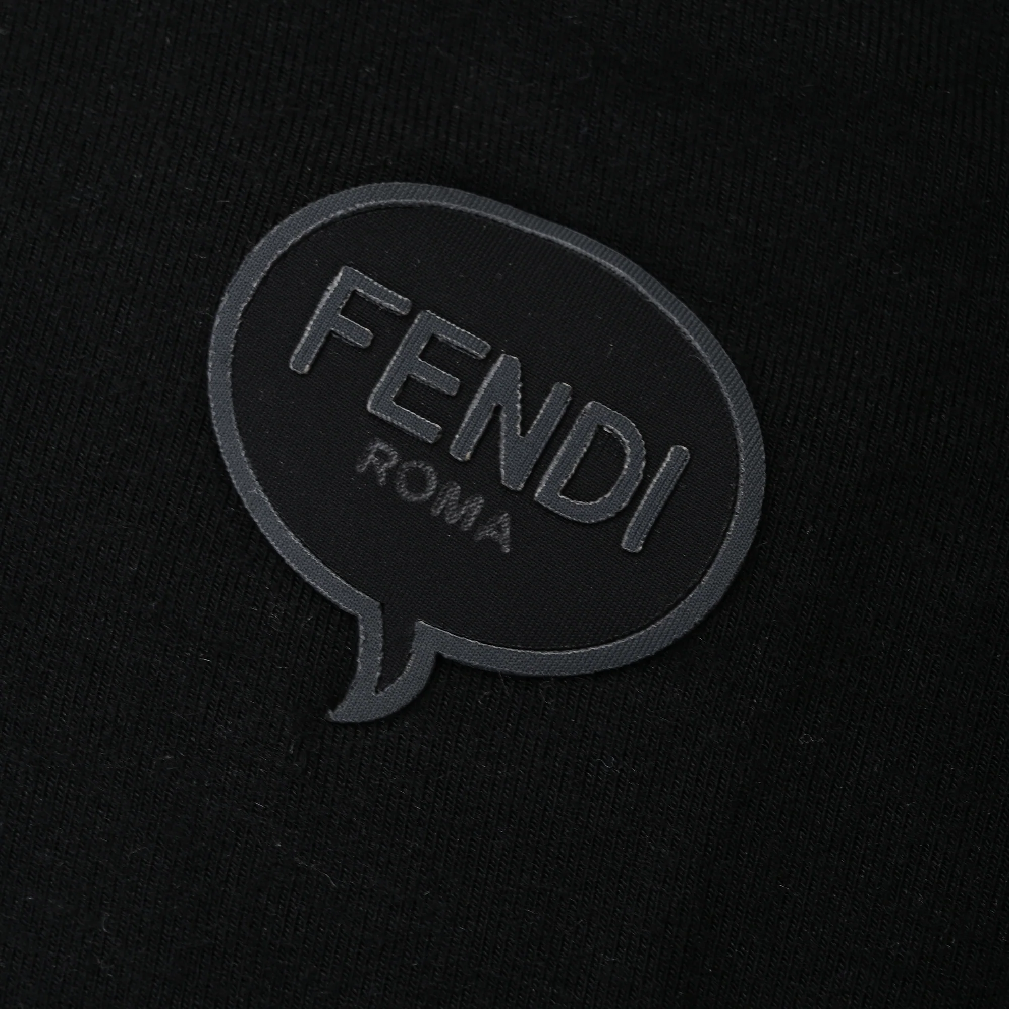 Men's Fendi Logo-Print T-Shirt in Black Cotton - Image 5