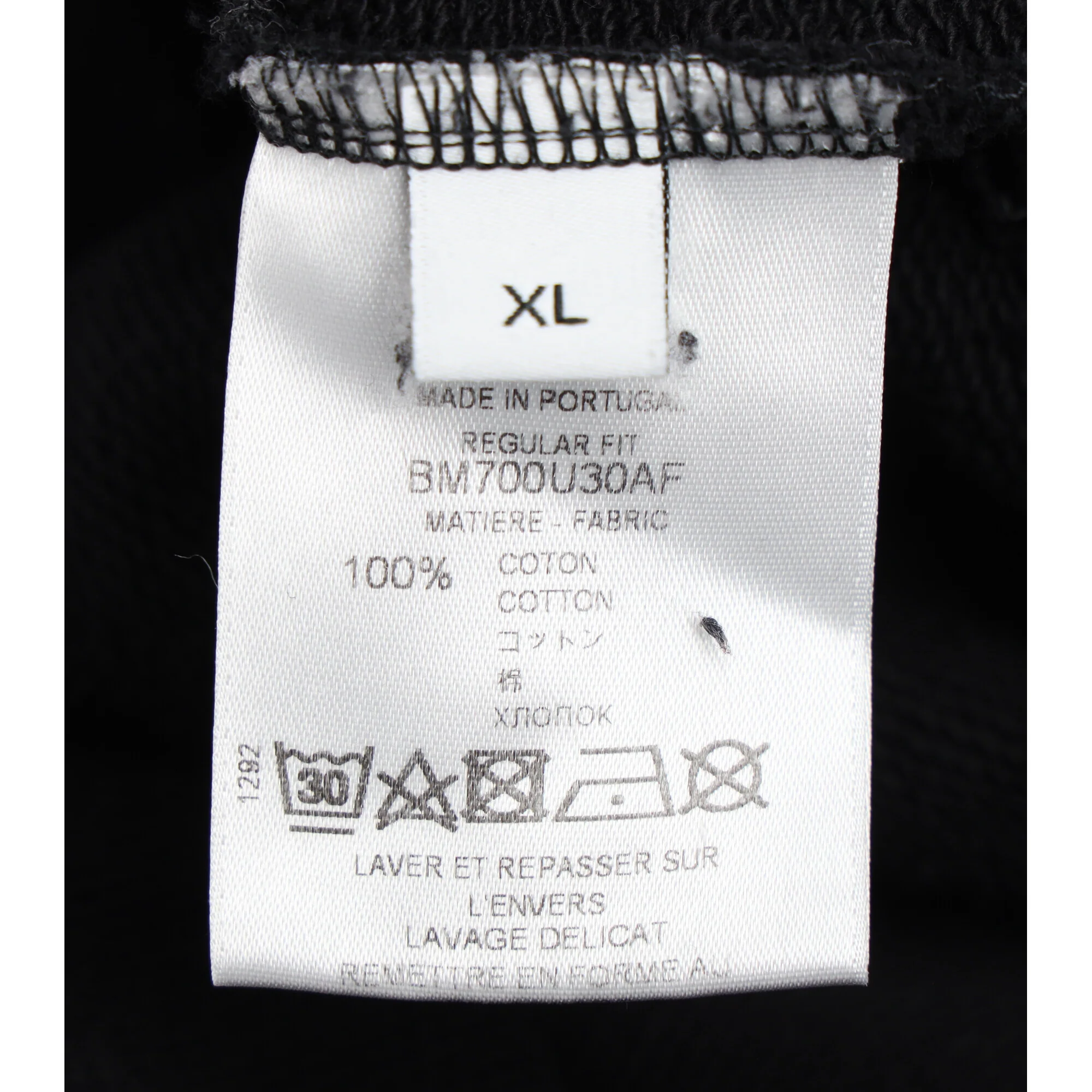 Men's Givenchy Logo-Print Crewneck Sweatshirt in Black Cotton - Image 10