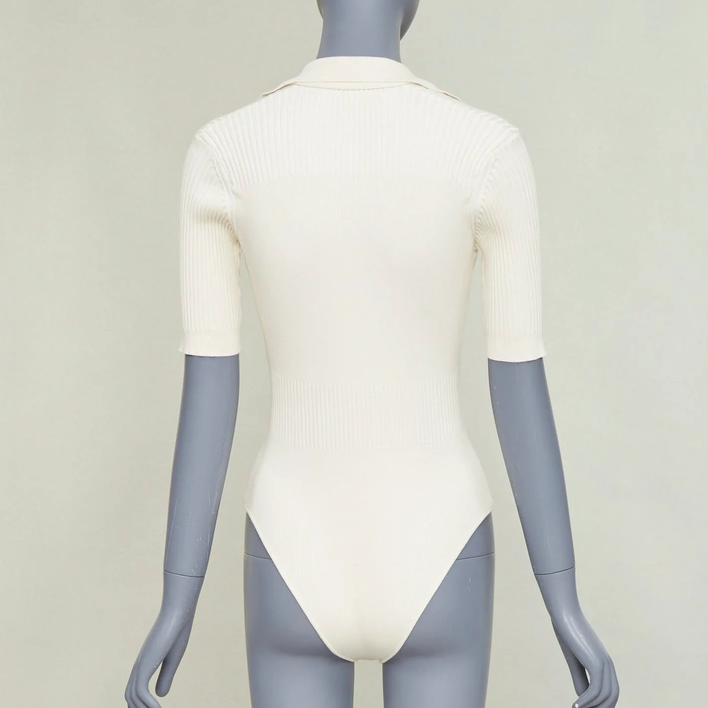 Women's JACQUEMUS Le Body Yauco ivory viscose blend ribbed knit polo bodysuit top FR36 S - Image 5