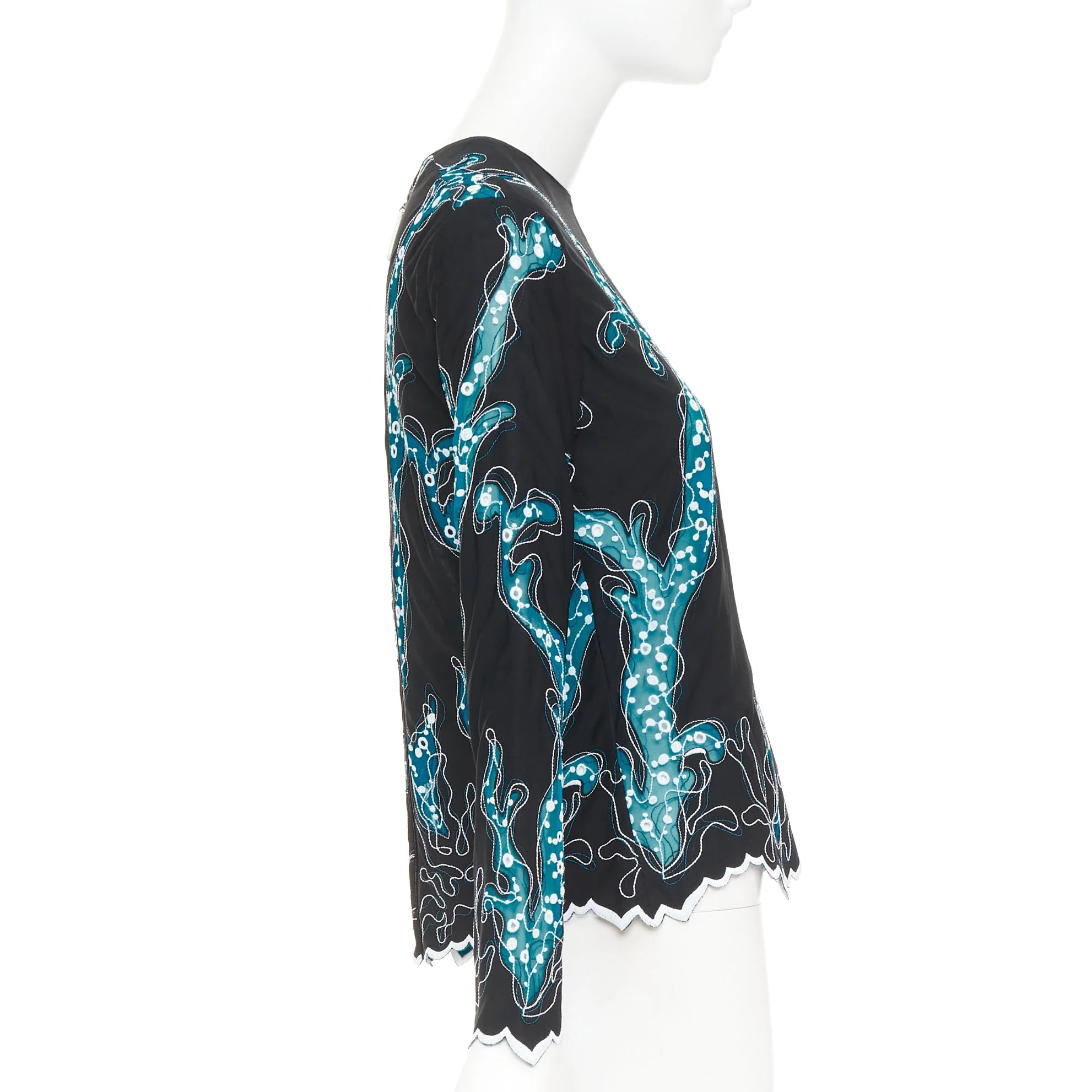 Women's LOUIS VUITTON 2015 Runway black blue embroidered anglais scallop hem top FR38 M - Image 4