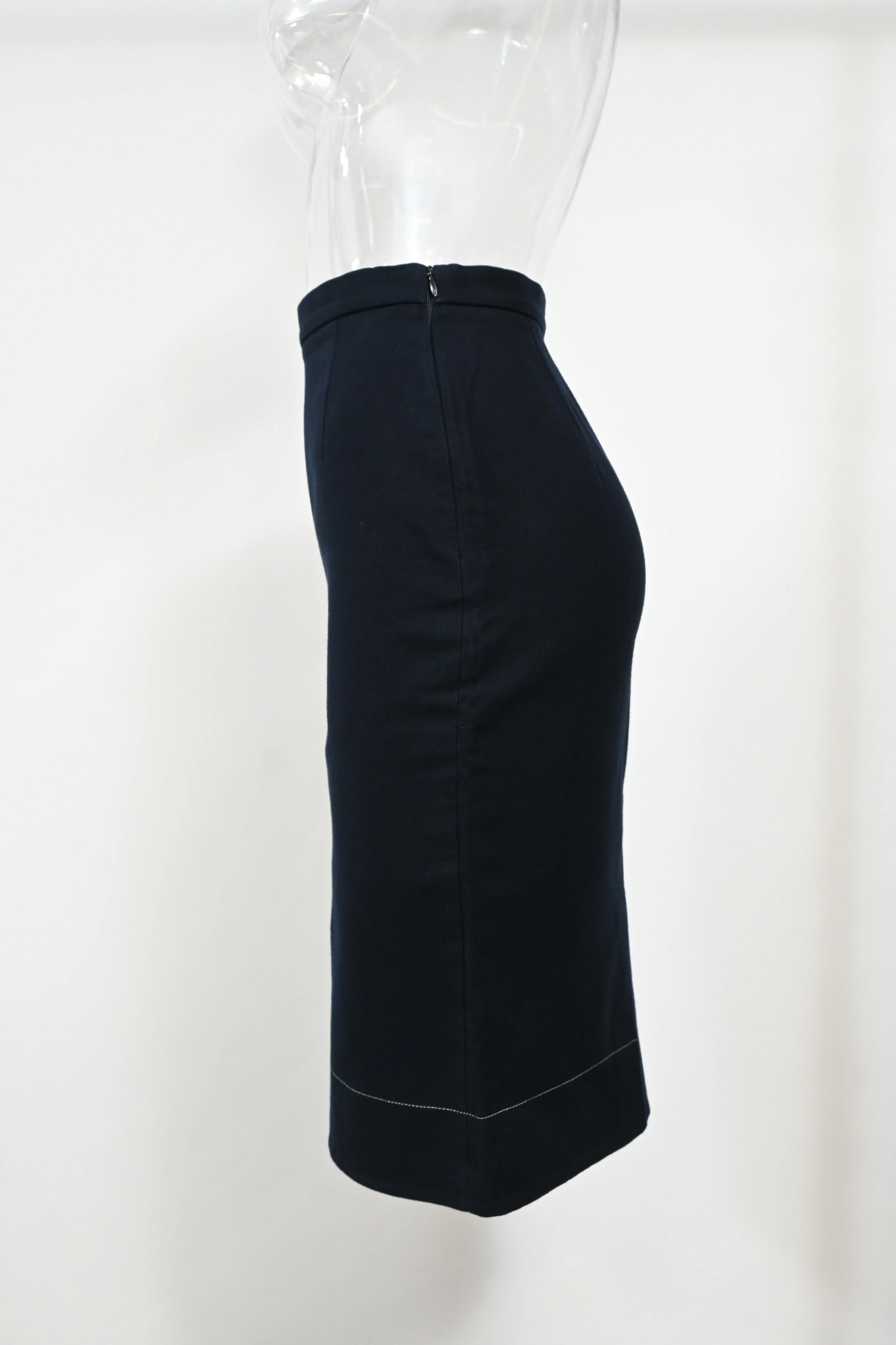 Women's Prada Midi Pencil Skirt in Navy Blue Wool - Image 6