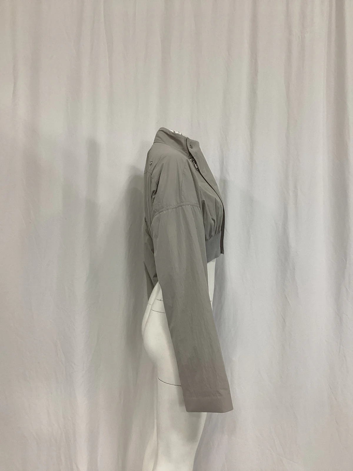 Women's Rick Owens Hollywood Cropped Flight Jacket in Grey Polyamide - Image 9