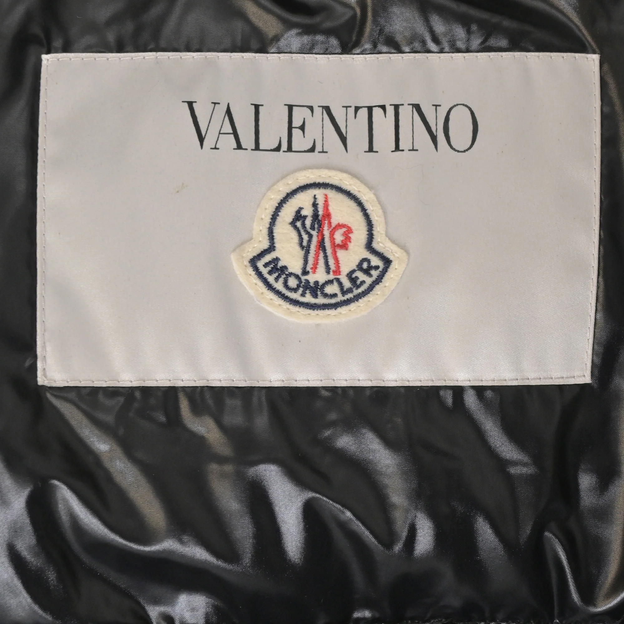 Men's Valentino x Moncler Embroidered Tiger Re-Edition Quilted Down Coat in Blue Nylon - Image 4