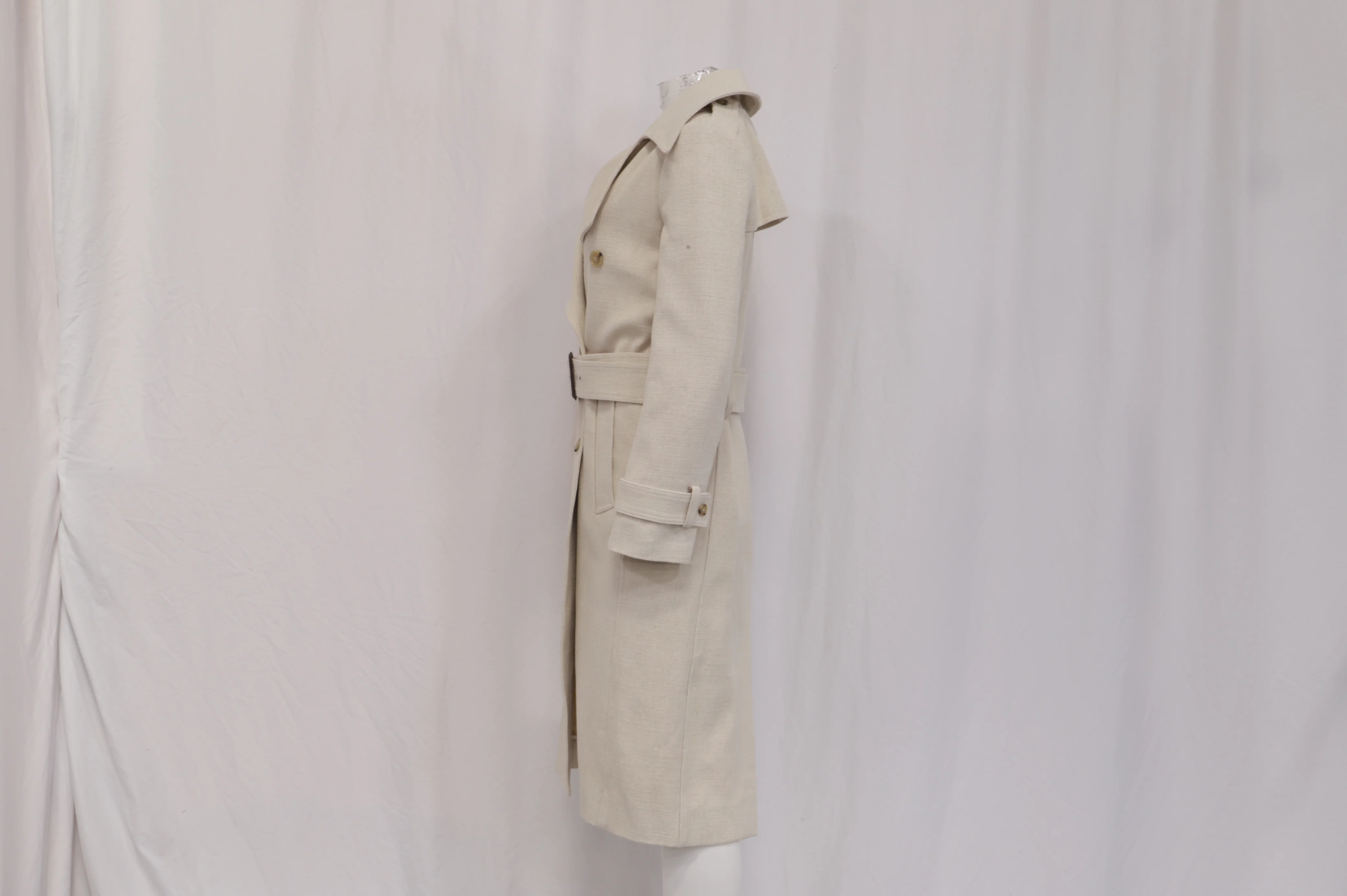 Women's Victoria Beckham Double-Breasted Trench Coat in White Cotton - Image 10