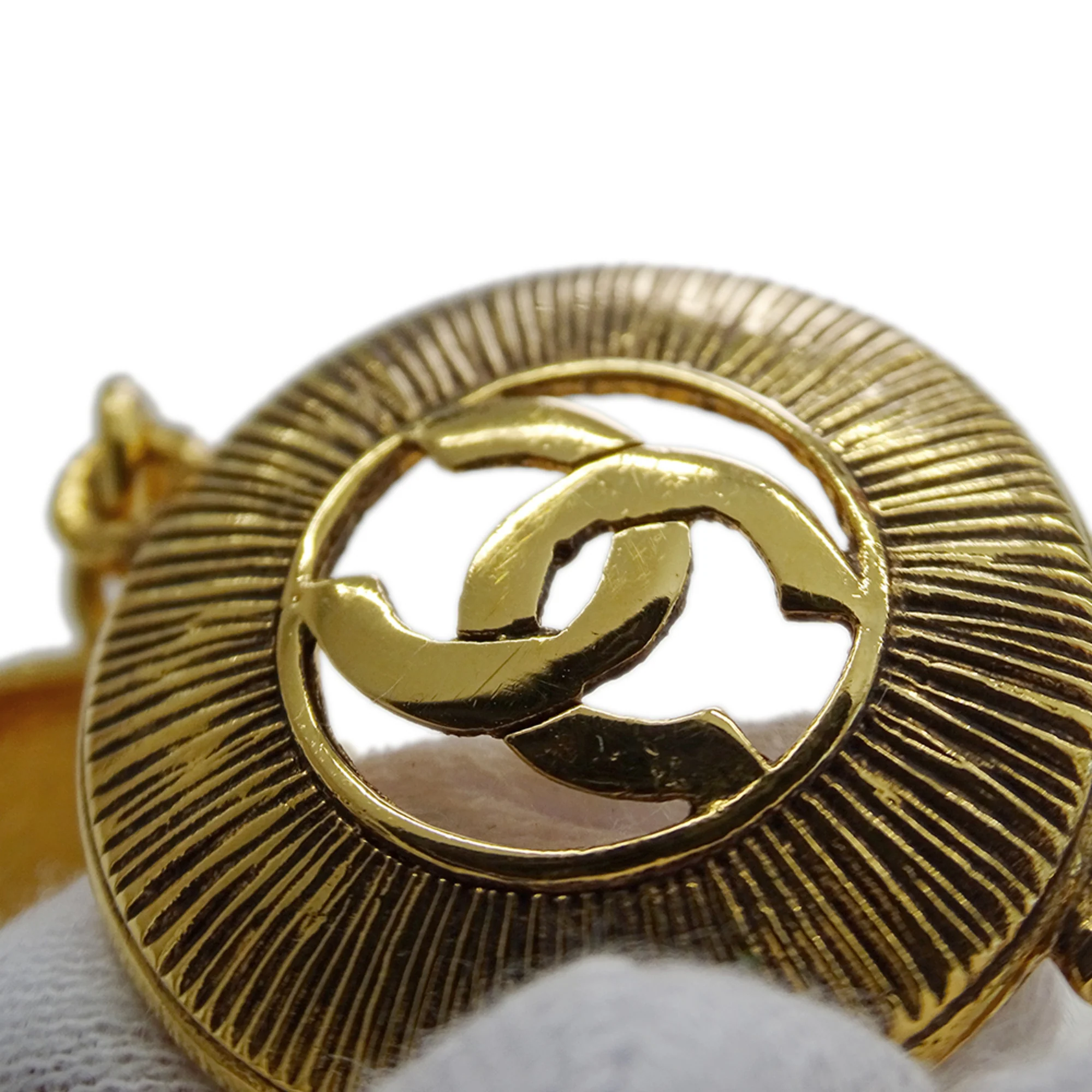 CC Logo Circle Bracelet Metal - Image 9