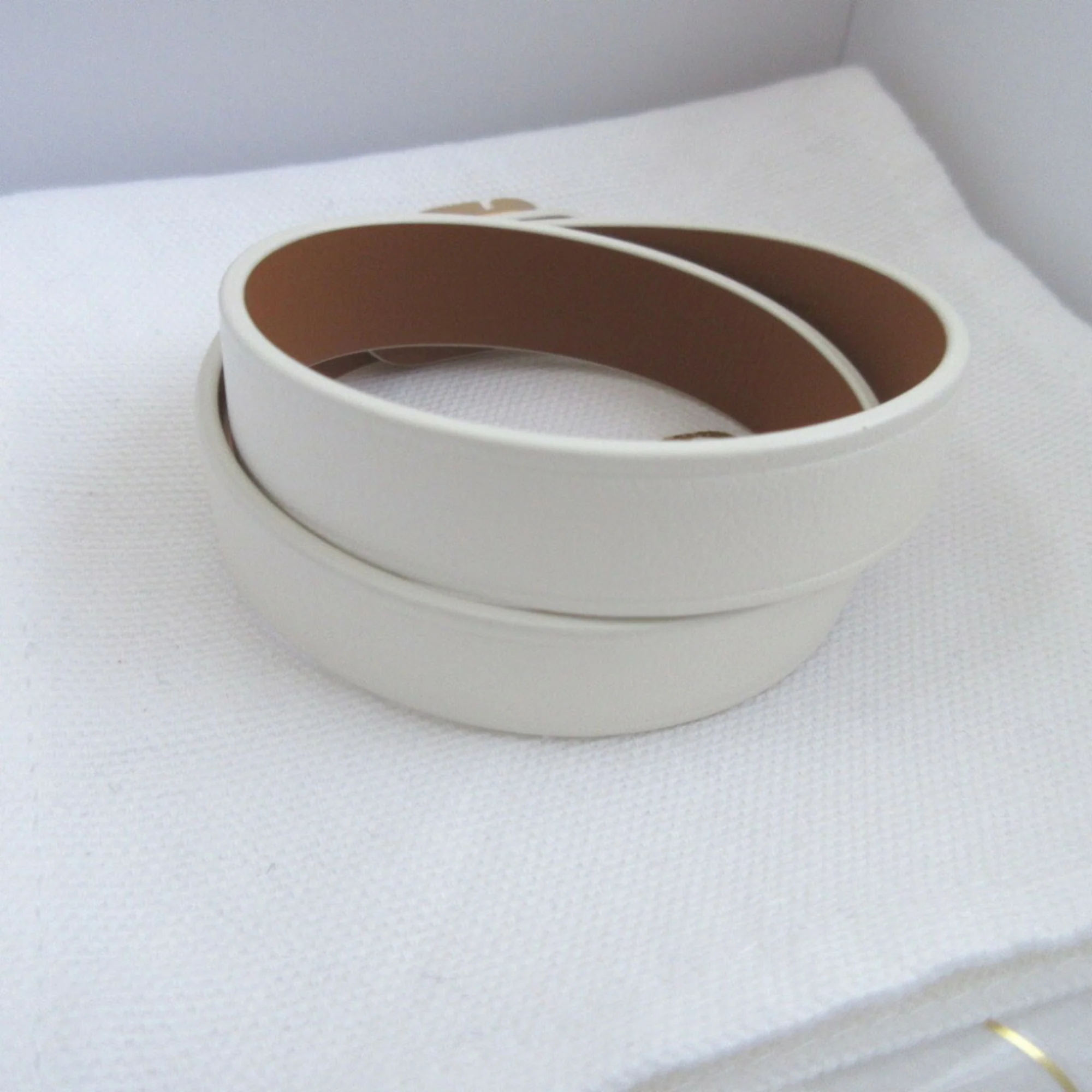 Double Strand Bracelet Leather Ivory Medium - Image 4