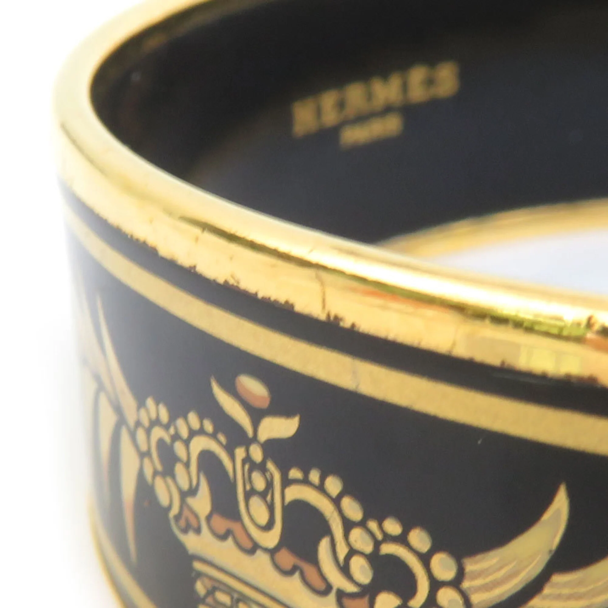 Bangle Enamel and Metal Black and Gold Bracelet - Image 5