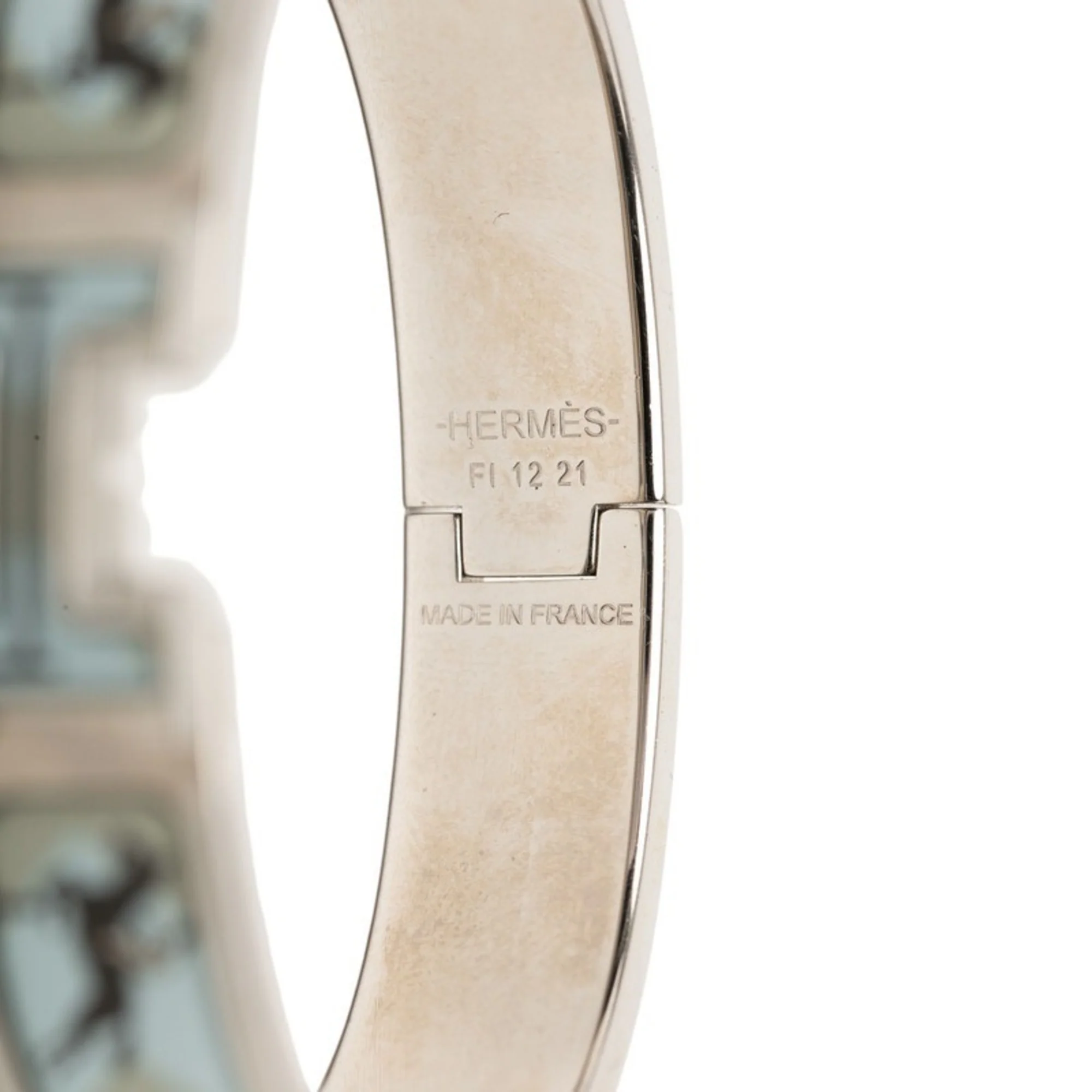 Clic Bangle Enamel and Metal Beige Blue Silver Bracelet - Image 4