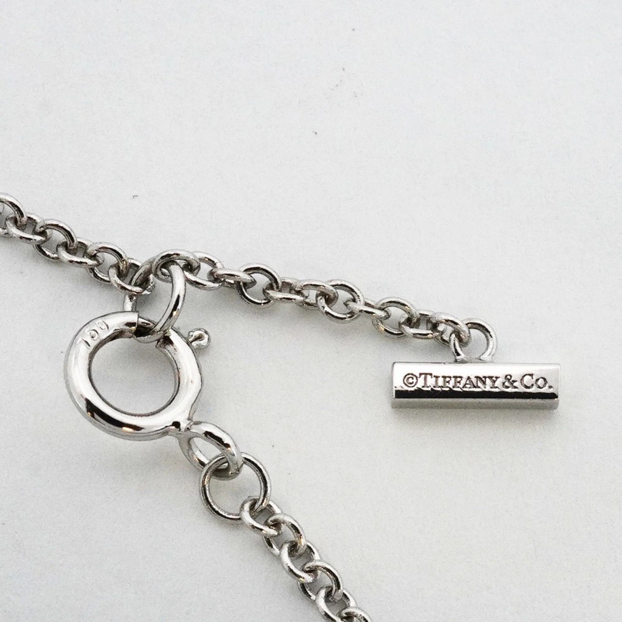 T Smile Mini Pendant Necklace 18K White Gold with Diamonds - Image 4