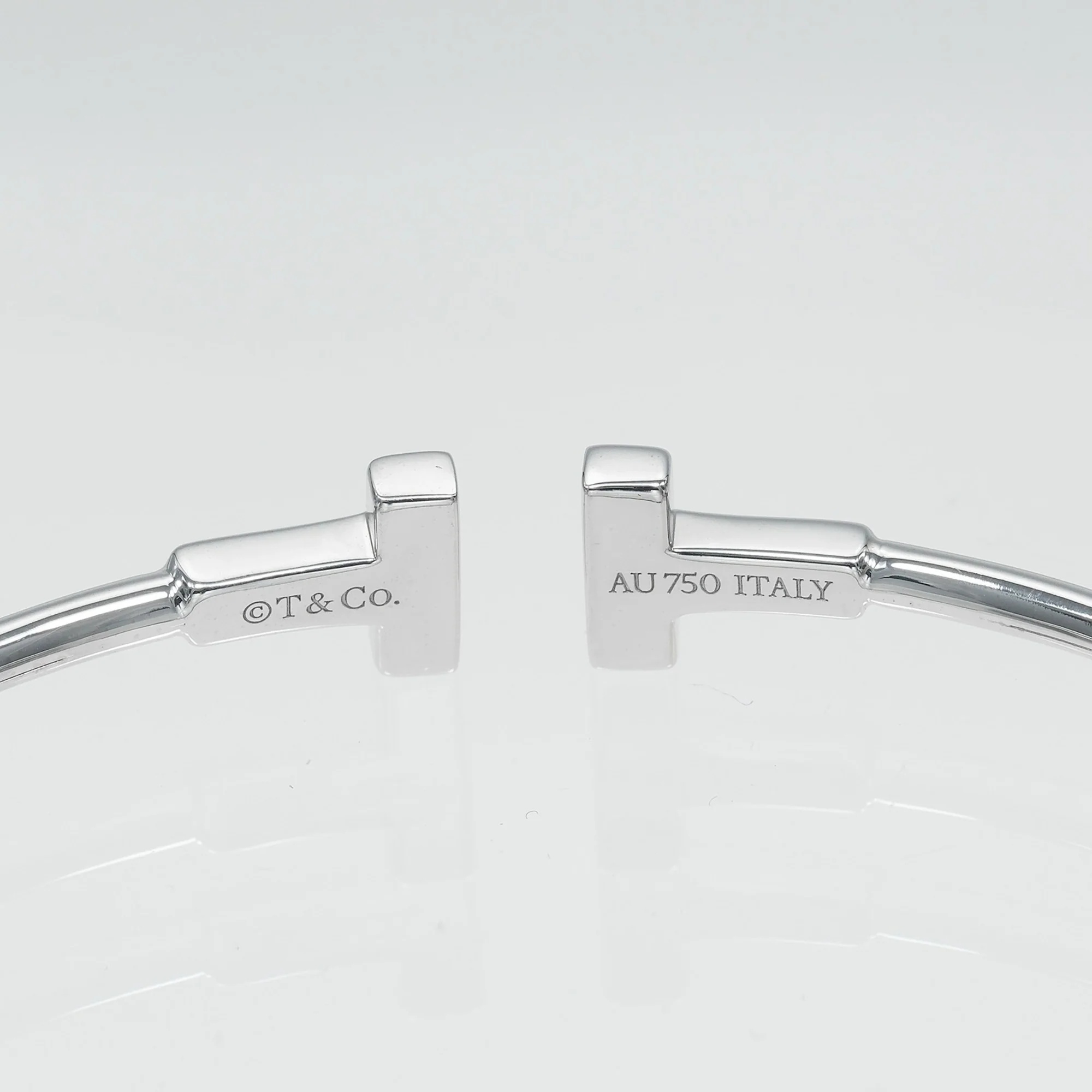T Wire Bracelet 18K White Gold - Image 5