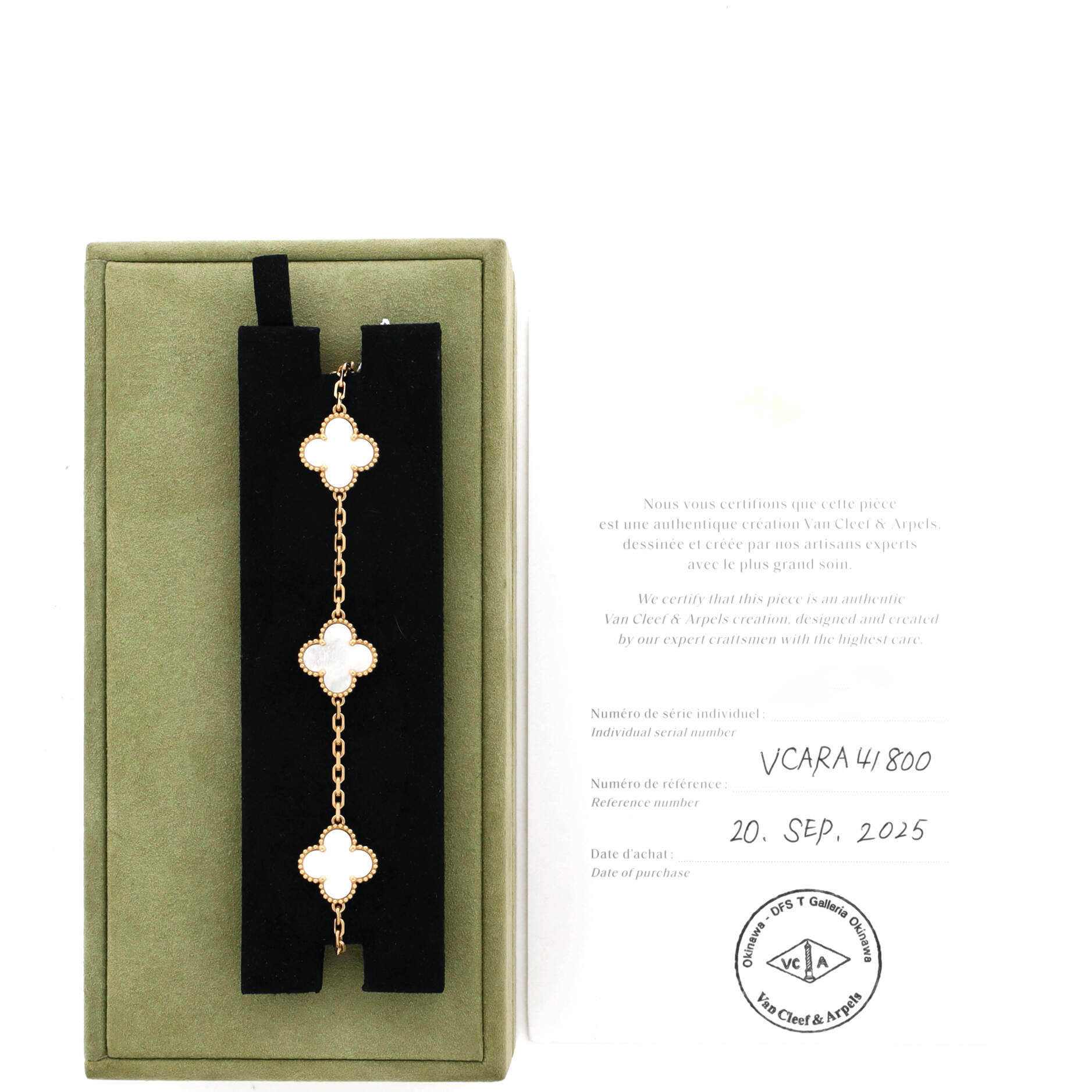 Vintage Alhambra 5 Motifs Bracelet 18K Yellow Gold and Mother of Pearl - Image 2