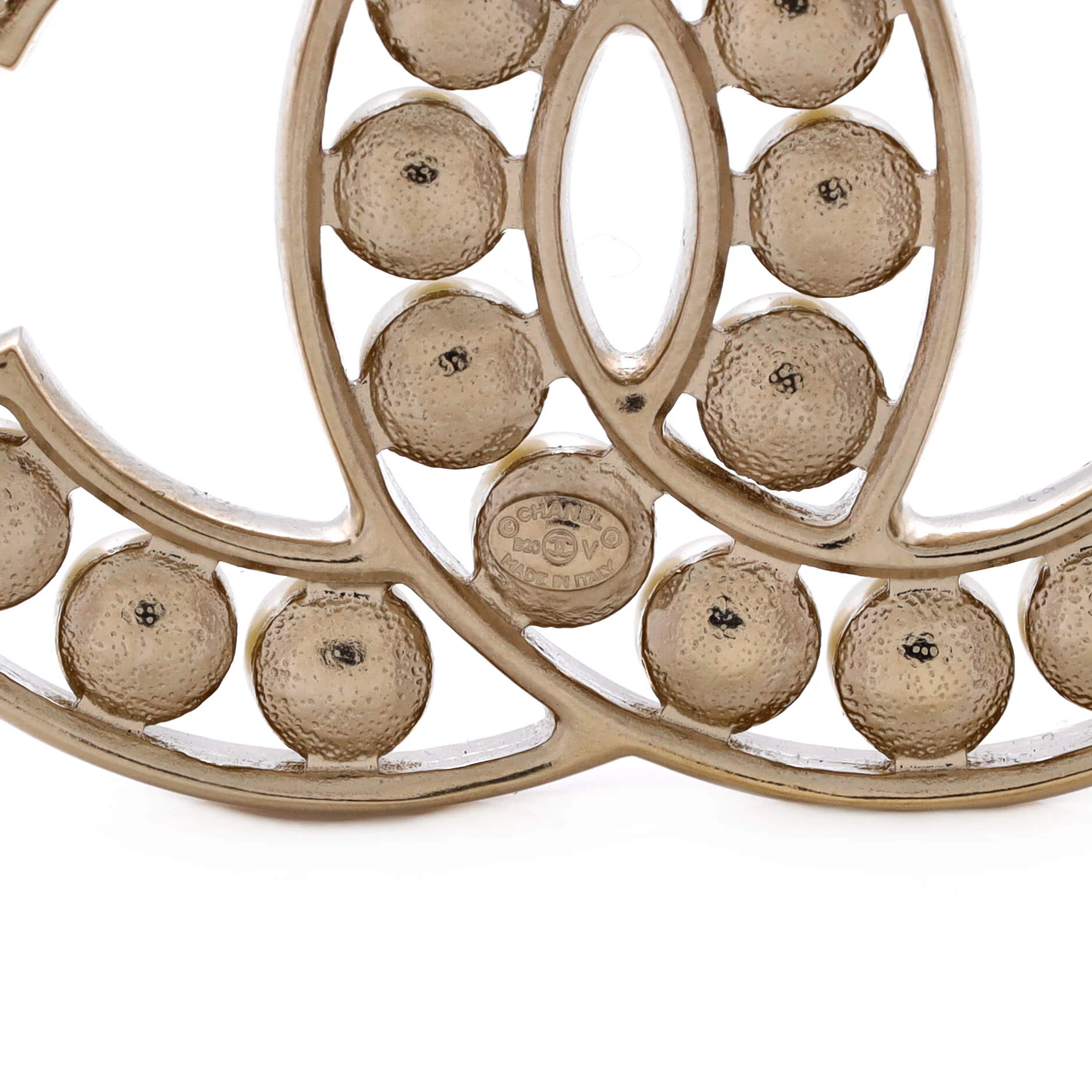 CC Brooch Metal with Faux Pearls - Image 3