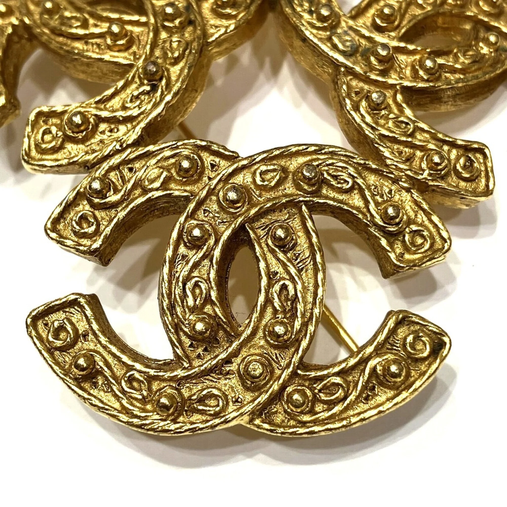 CC Logo Brooch Metal - Image 8