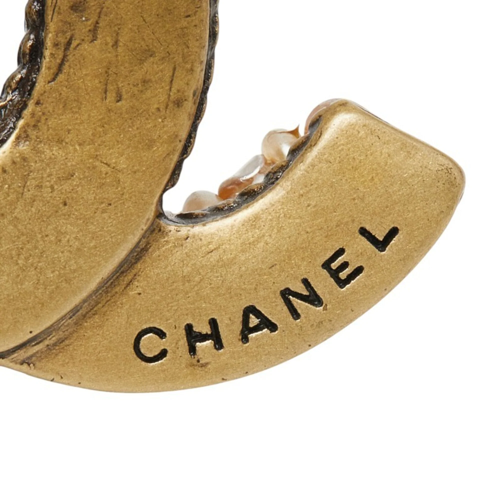 CC Logo Brooch Metal - Image 3