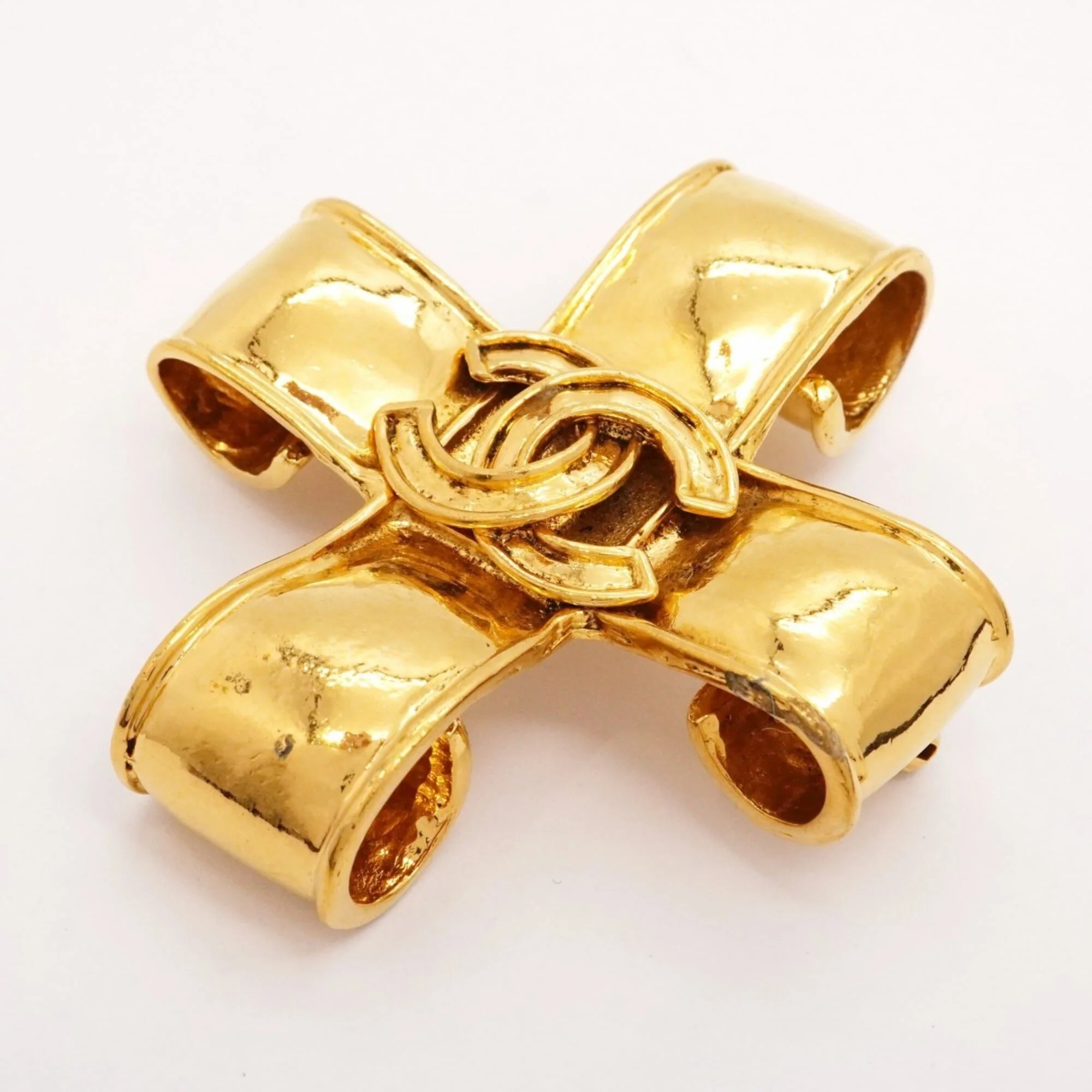CC Logo Brooch Metal - Image 2