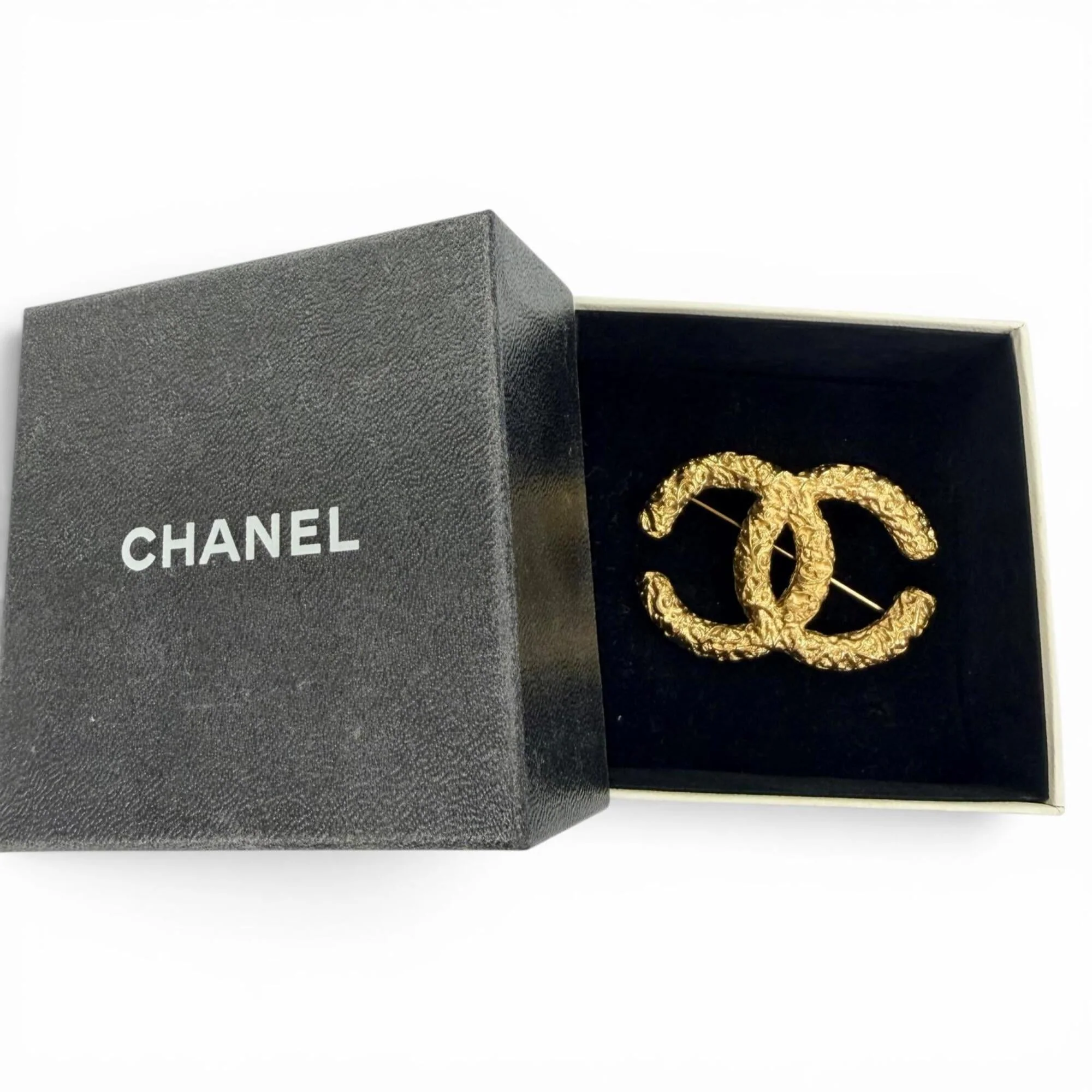 CC Logo Brooch Metal - Image 2