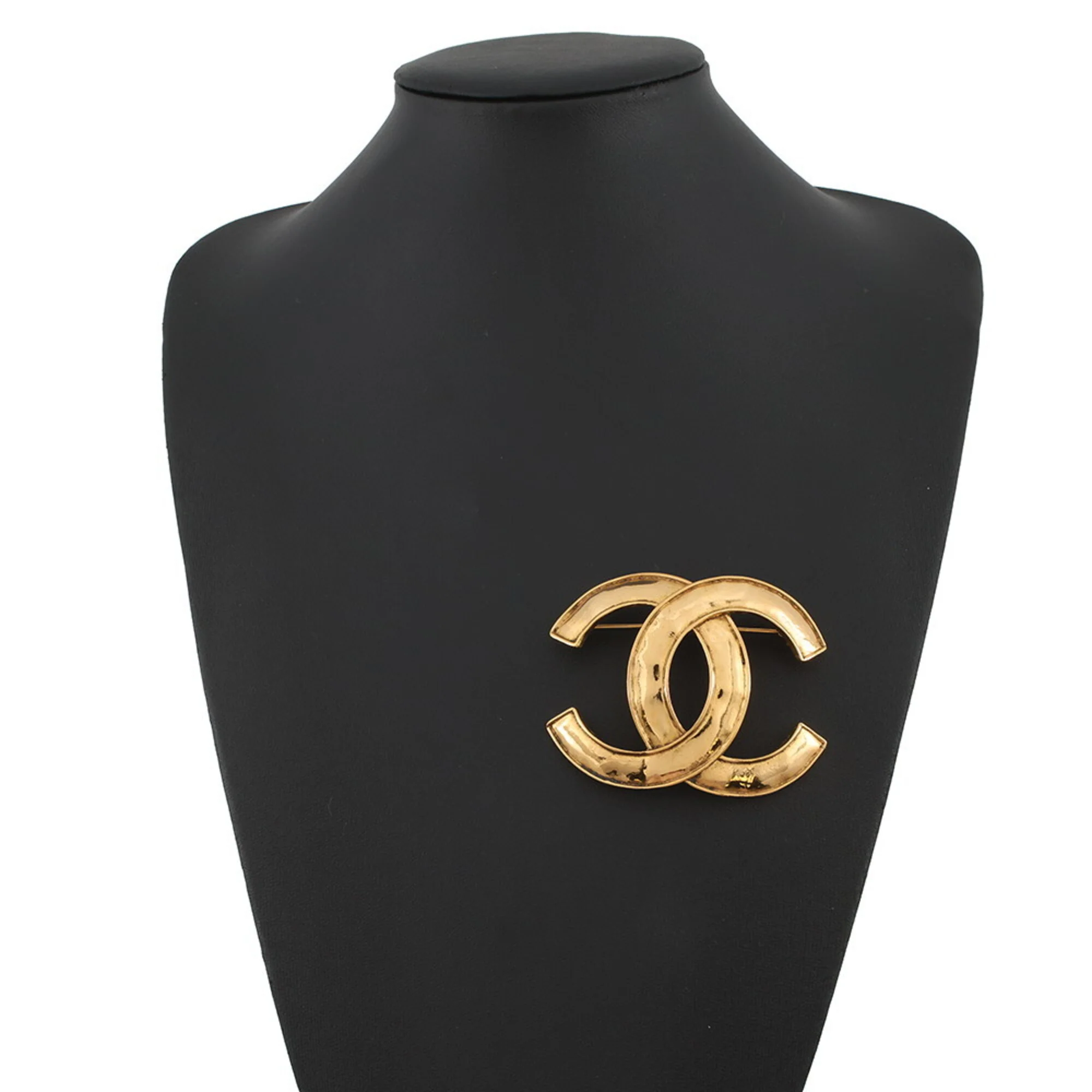 CC Logo Brooch Metal - Image 4