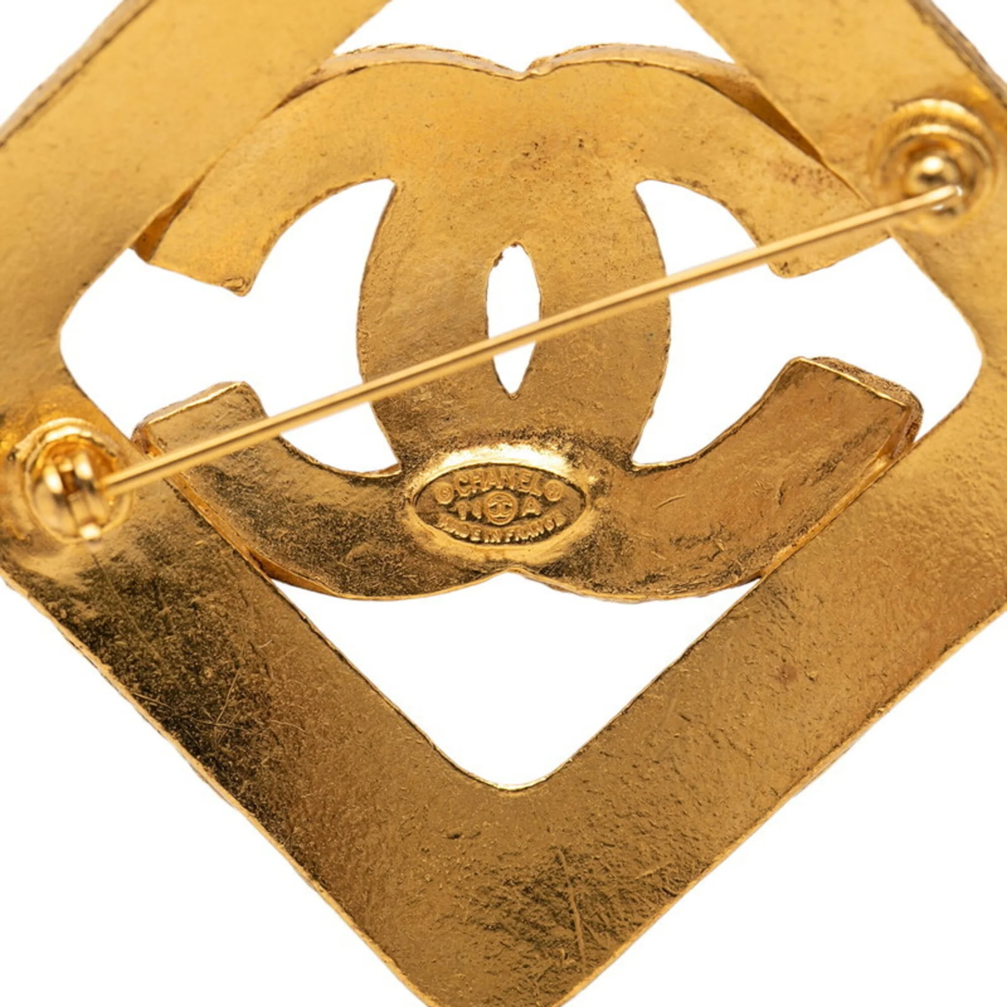 CC Logo Brooch Metal - Image 3