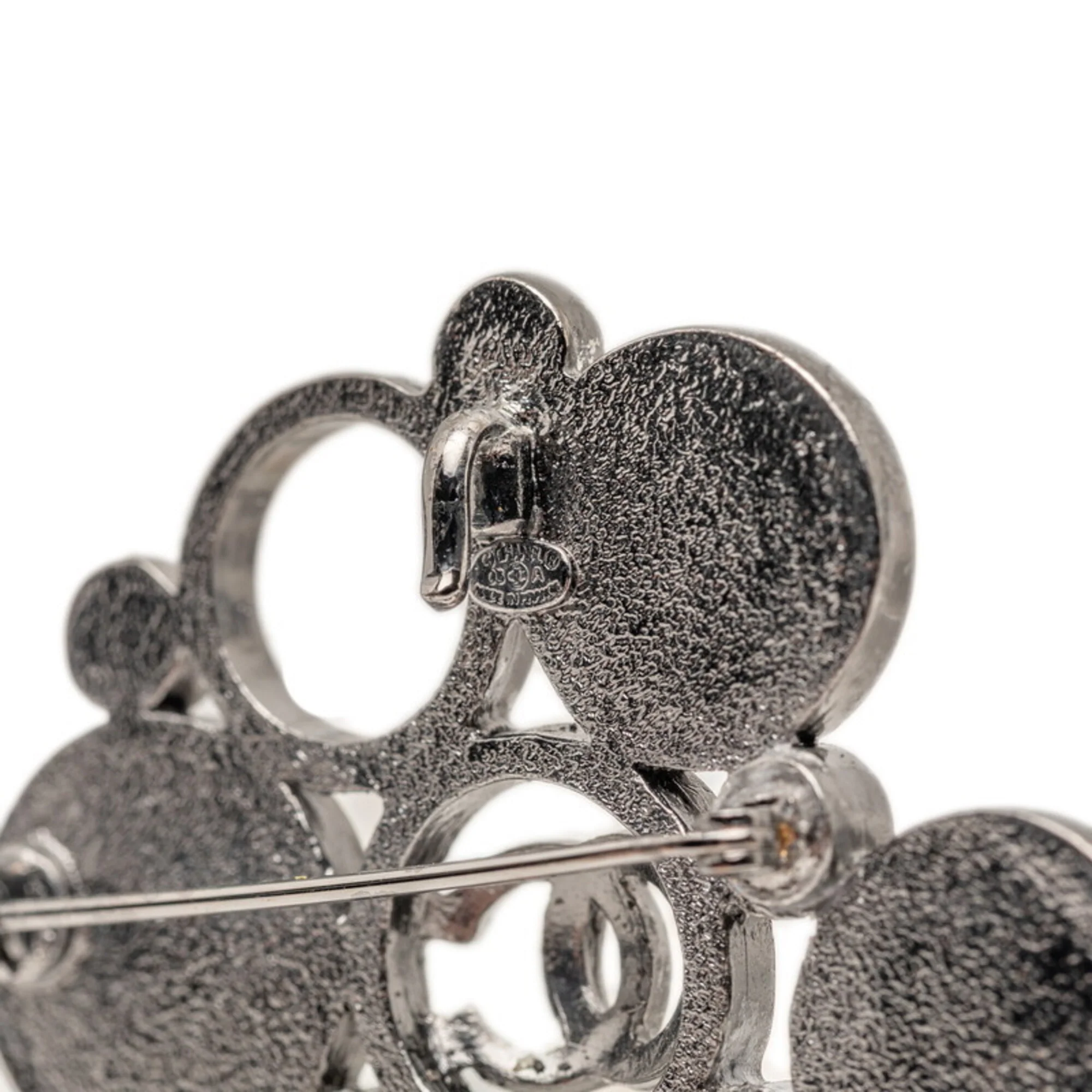 CC Logo Brooch Metal - Image 3