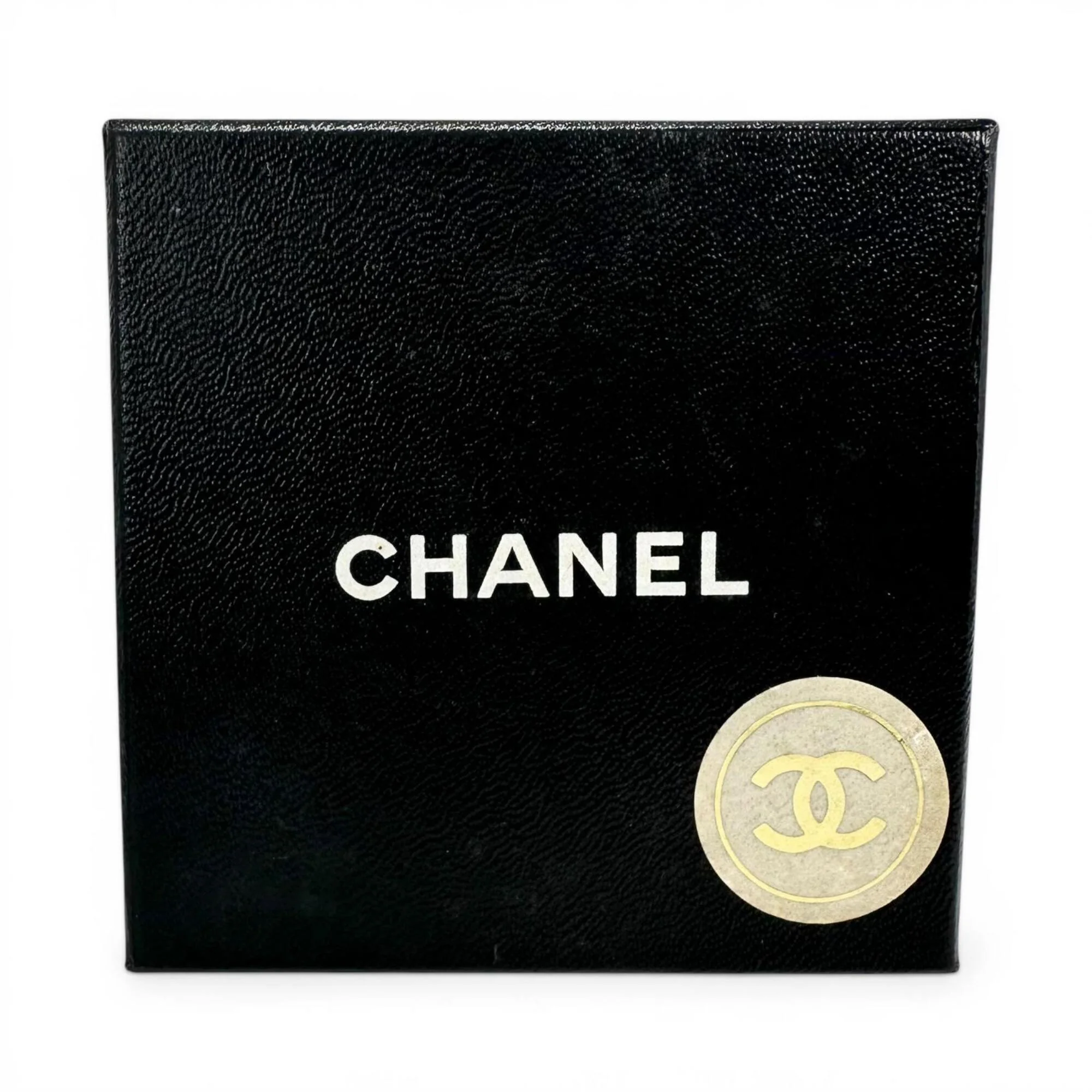 CC Logo Brooch Metal - Image 6