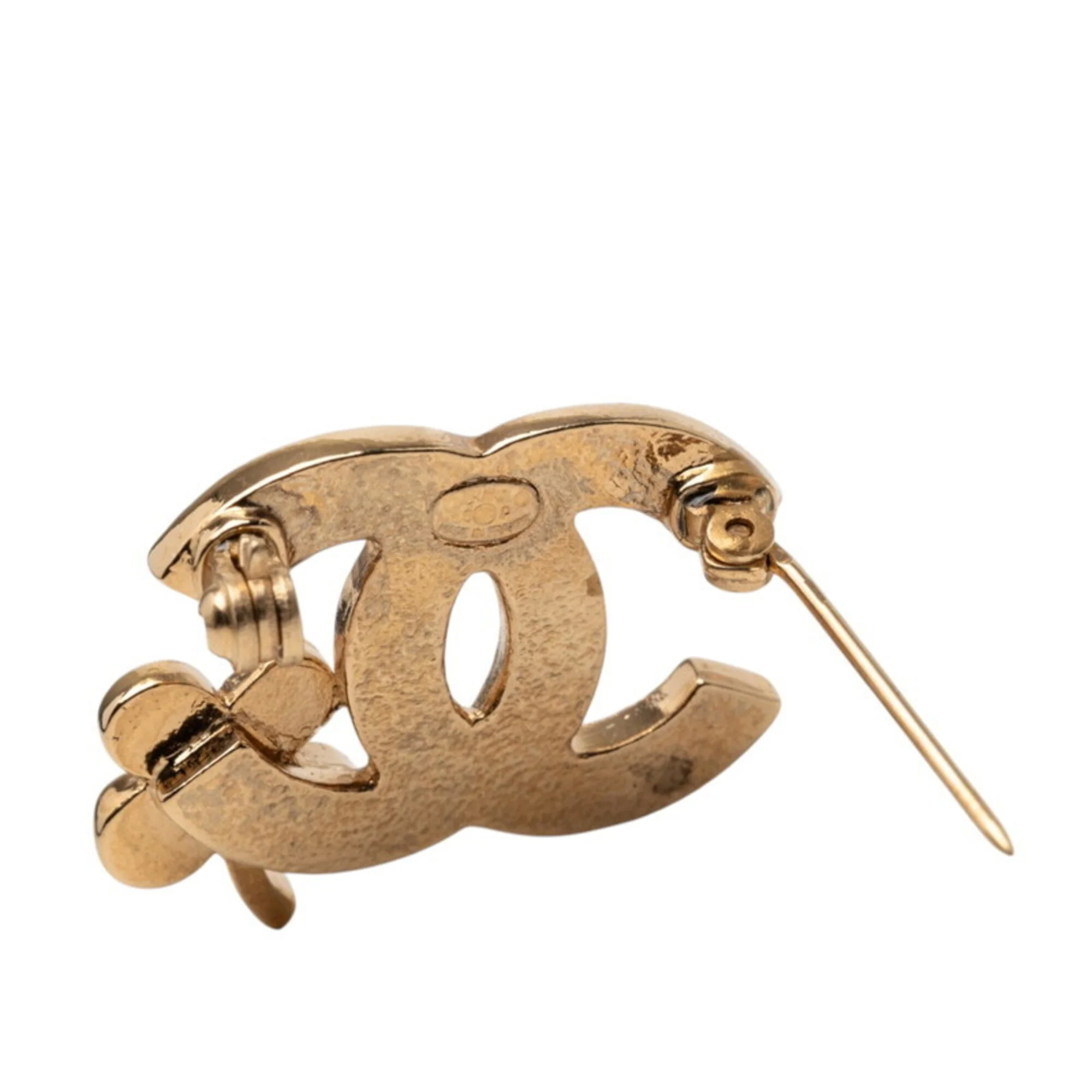 CC Logo Clover Brooch Metal - Image 3