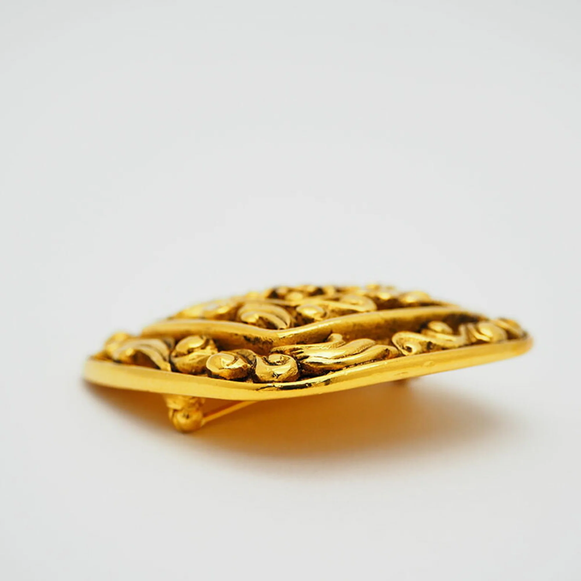 Vintage Brooch Metal Arabesque Crane - Image 2