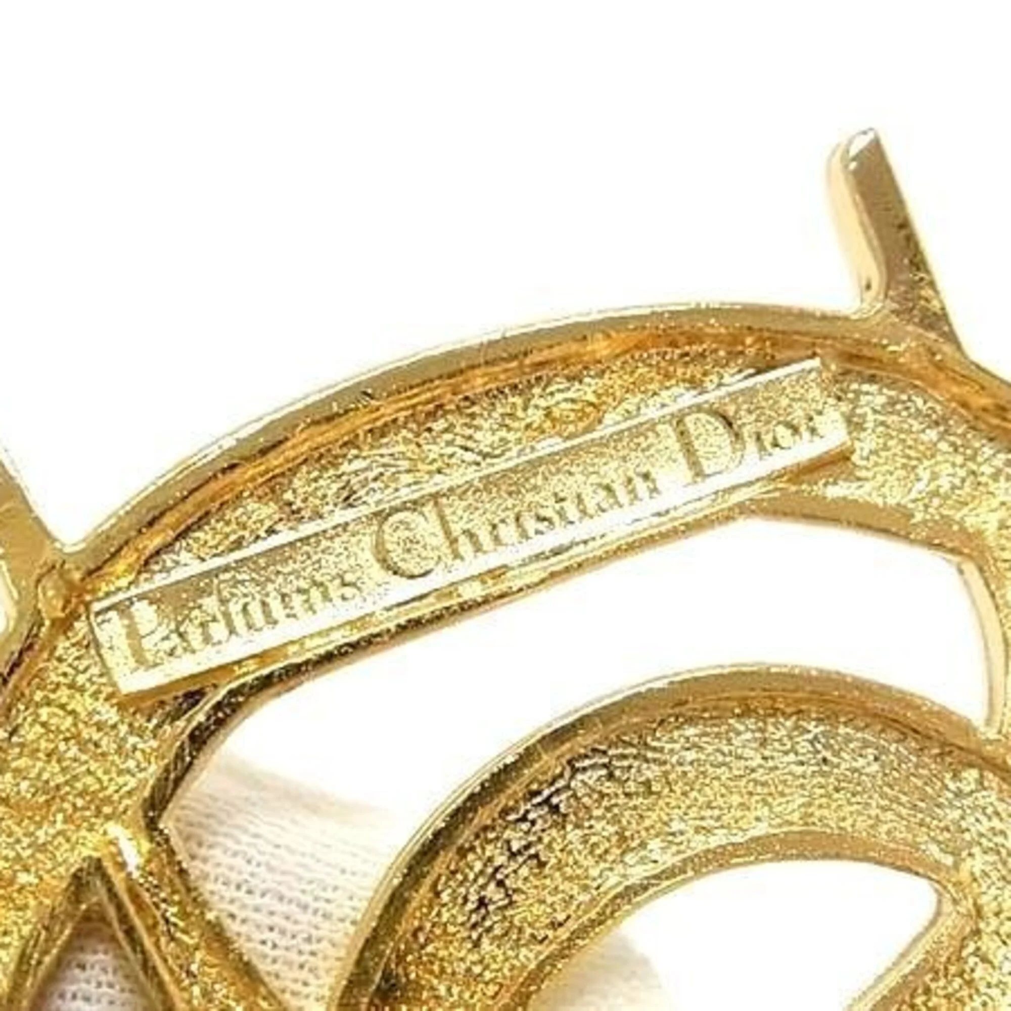 Gold Metal Brooch - Image 4