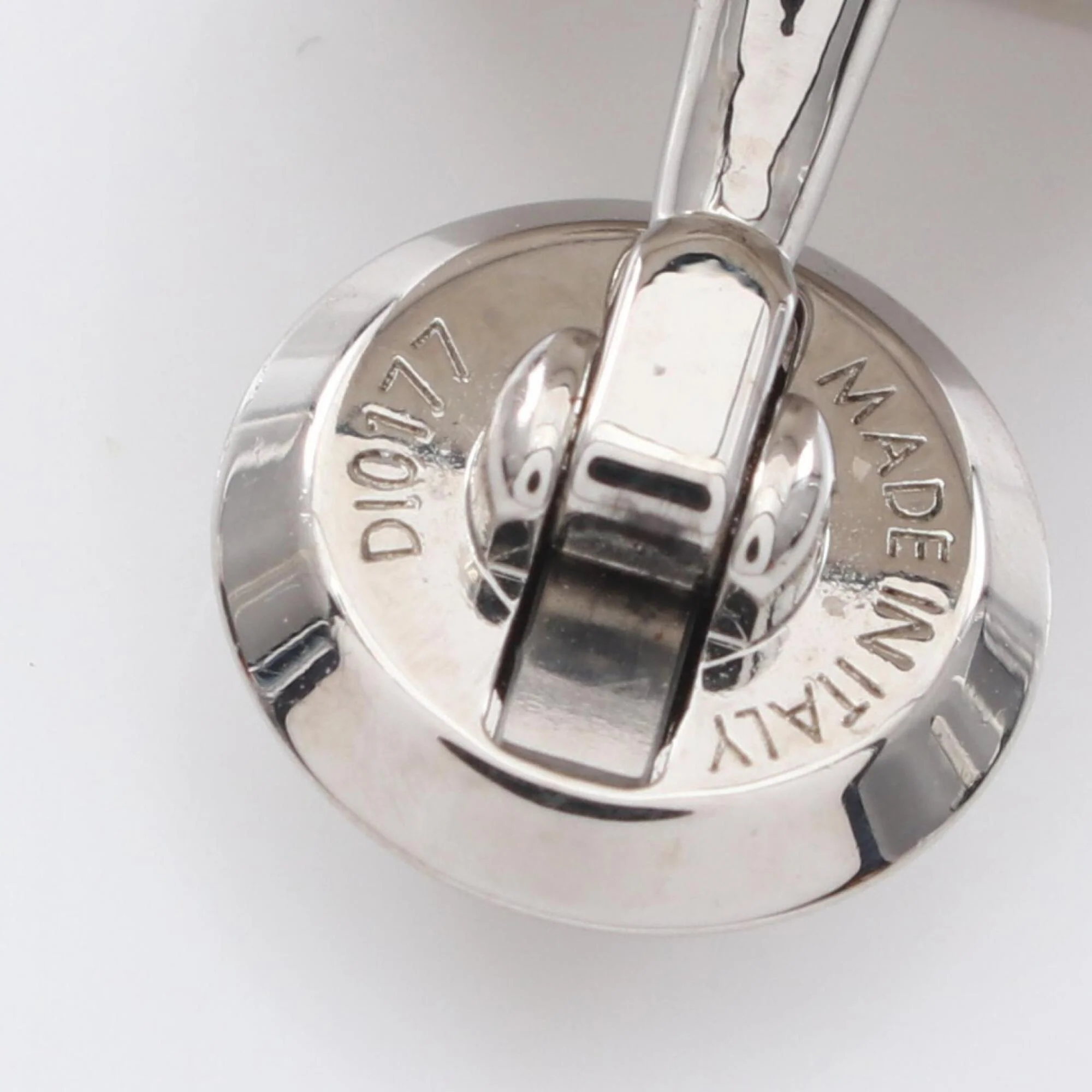 Cufflinks Monogram Eclipse and Metal Bracelet - Image 4