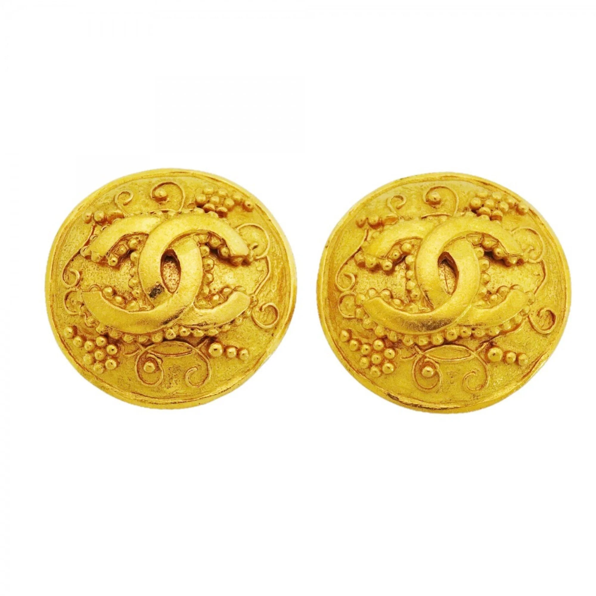 CC Logo Circle Clip-On Earrings Metal Gold-Tone Metal