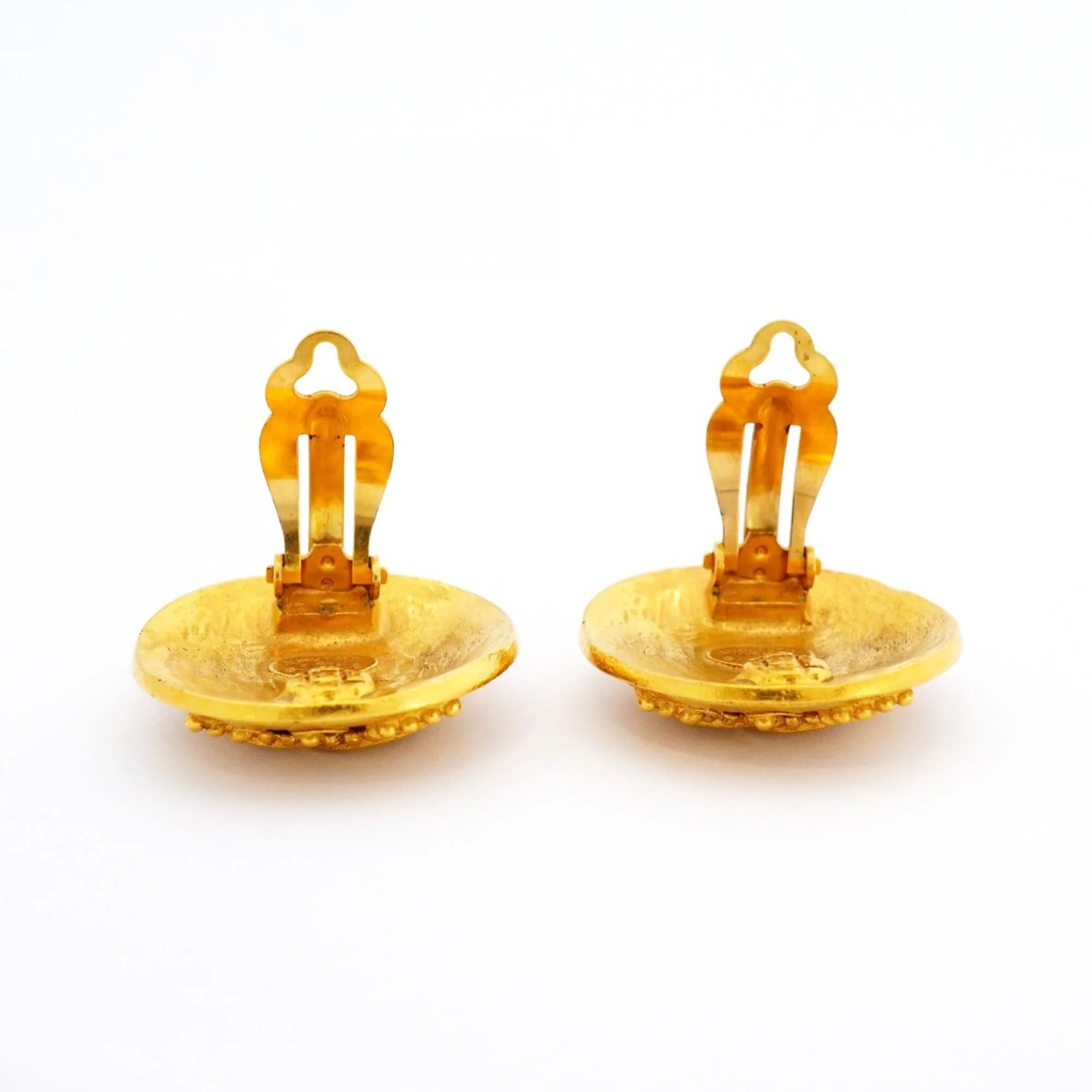 CC Logo Circle Clip-On Earrings Metal Gold-Tone Metal - Image 6