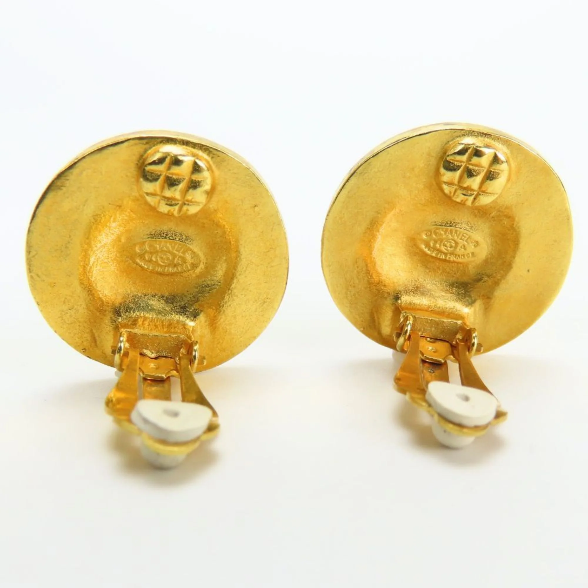 CC Logo Clip-On Earrings Gold-Tone Metal Gold-Tone Metal - Image 3