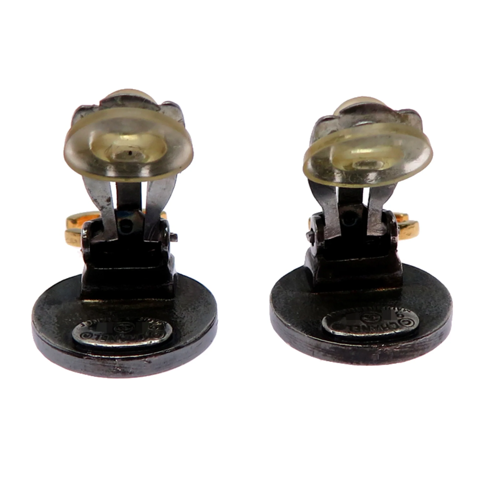 CC Logo Clip-On Earrings Metal - Image 3