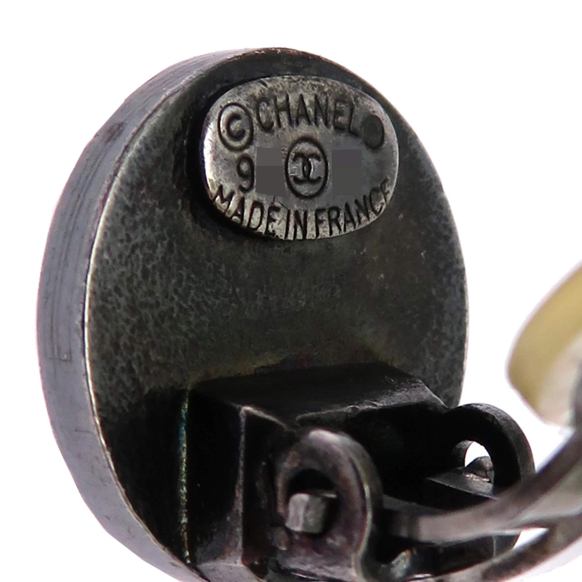 CC Logo Clip-On Earrings Metal - Image 4