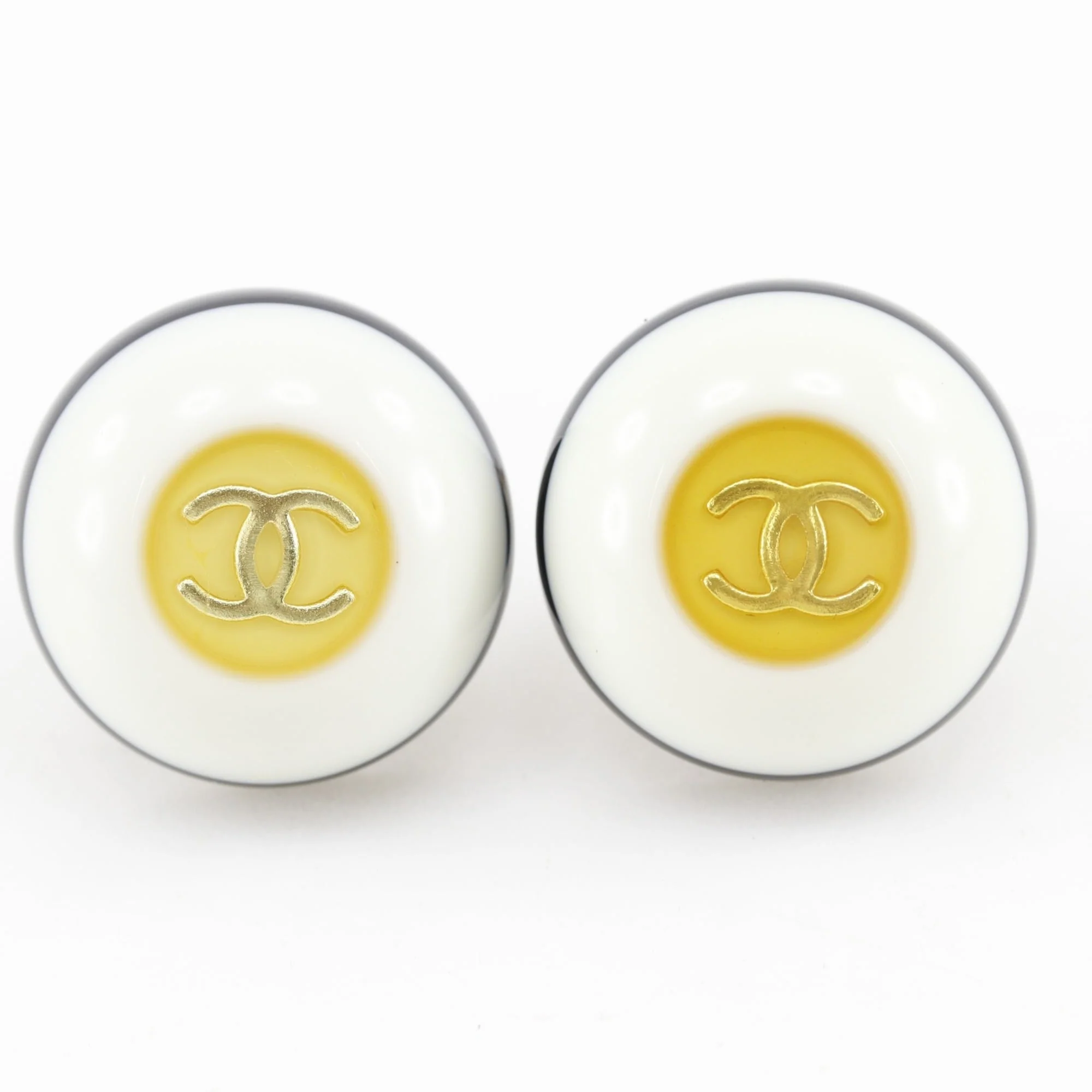 CC Logo Clip-On Earrings Metal - Image 7