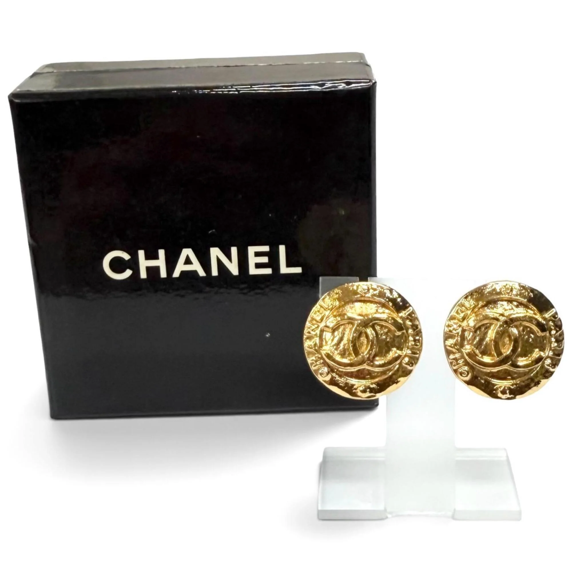CC Logo Clip-On Earrings Metal Gold-Tone Metal - Image 2