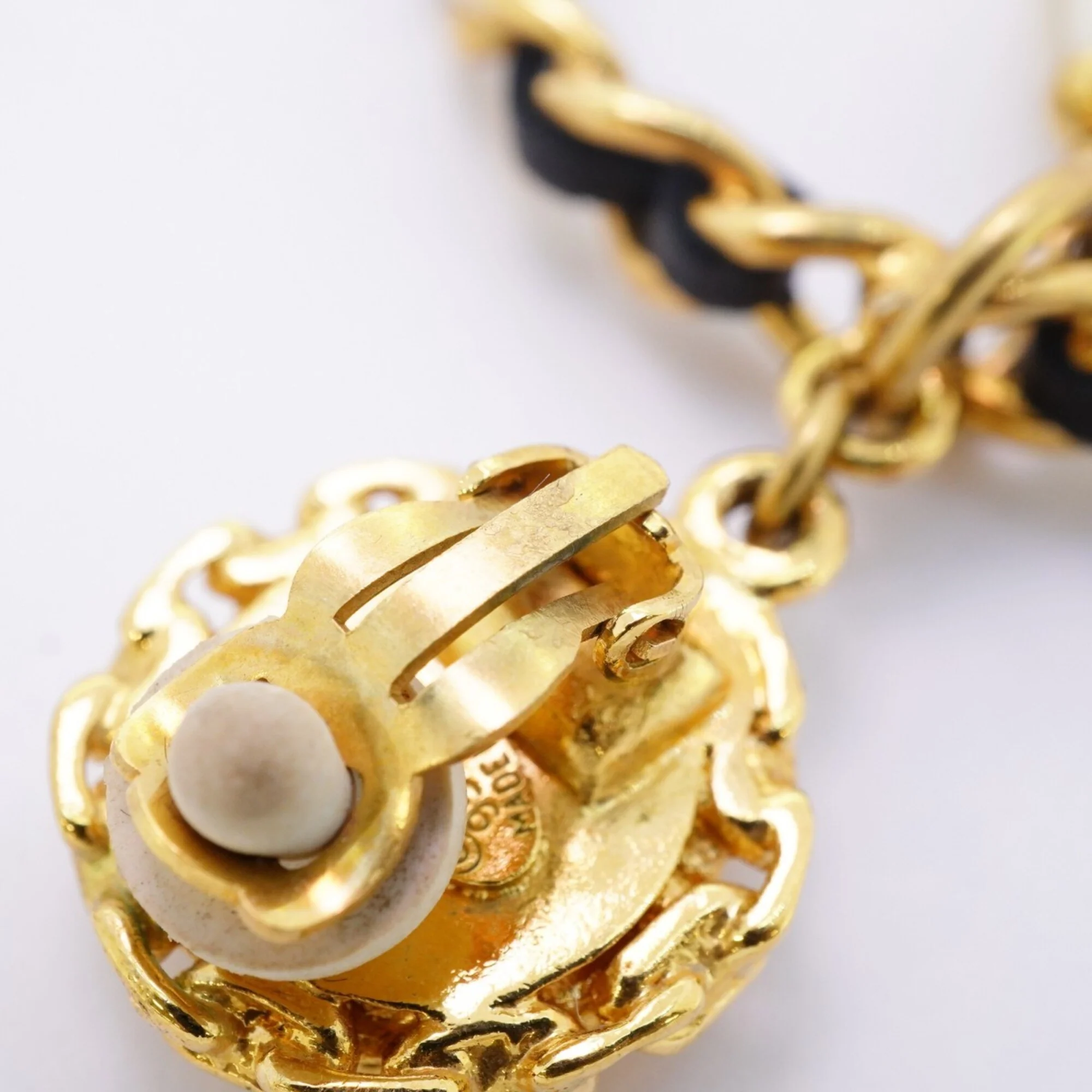 CC Logo Clip-On Earrings Metal Gold-Tone Metal - Image 8