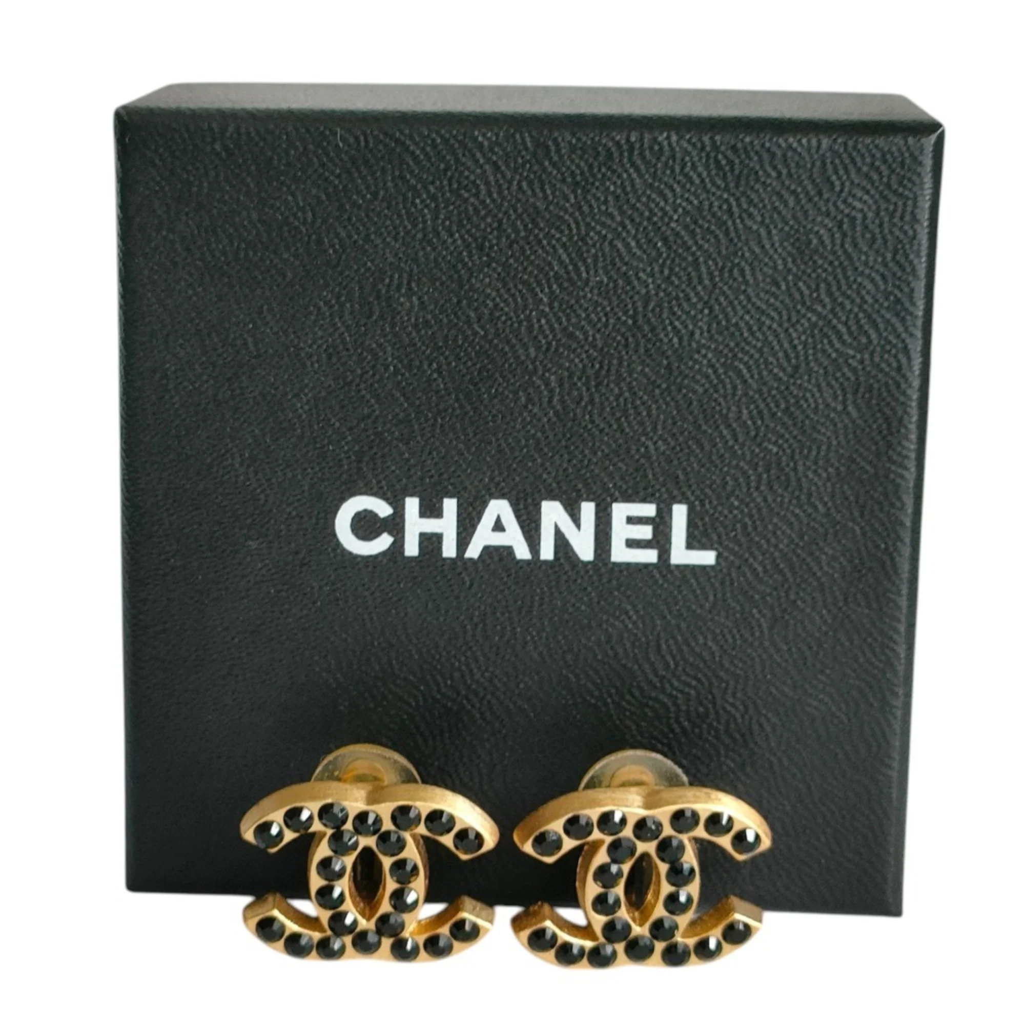 CC Logo Clip-On Earrings Metal Gold-Tone Metal - Image 8