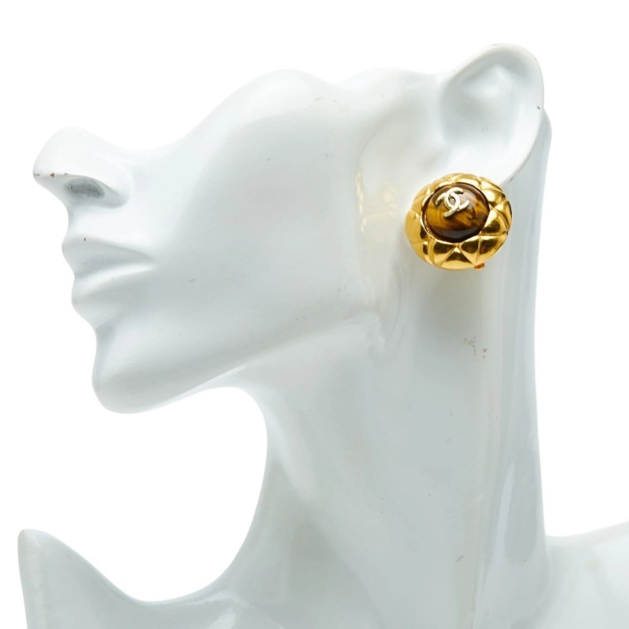 CC Logo Clip-On Earrings Metal Gold-Tone Metal - Image 5