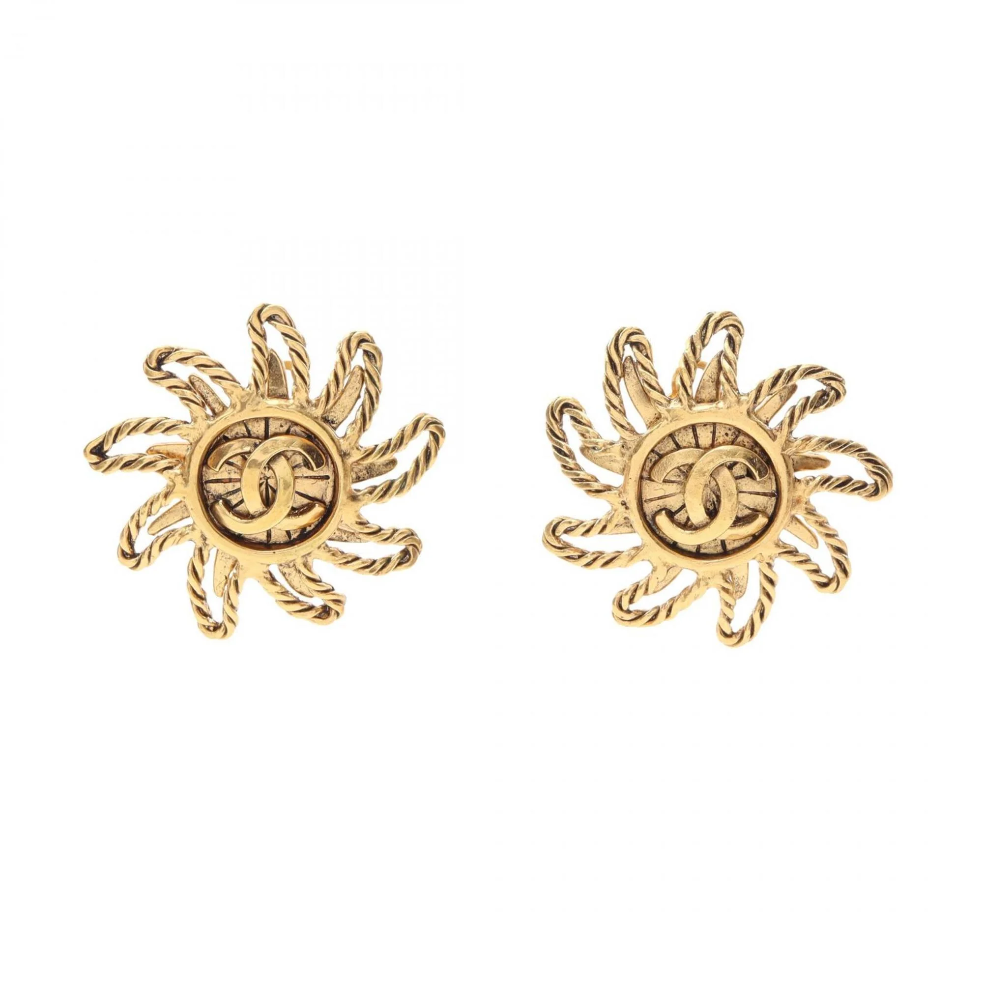 CC Logo Clip-On Earrings Metal Gold-Tone Metal