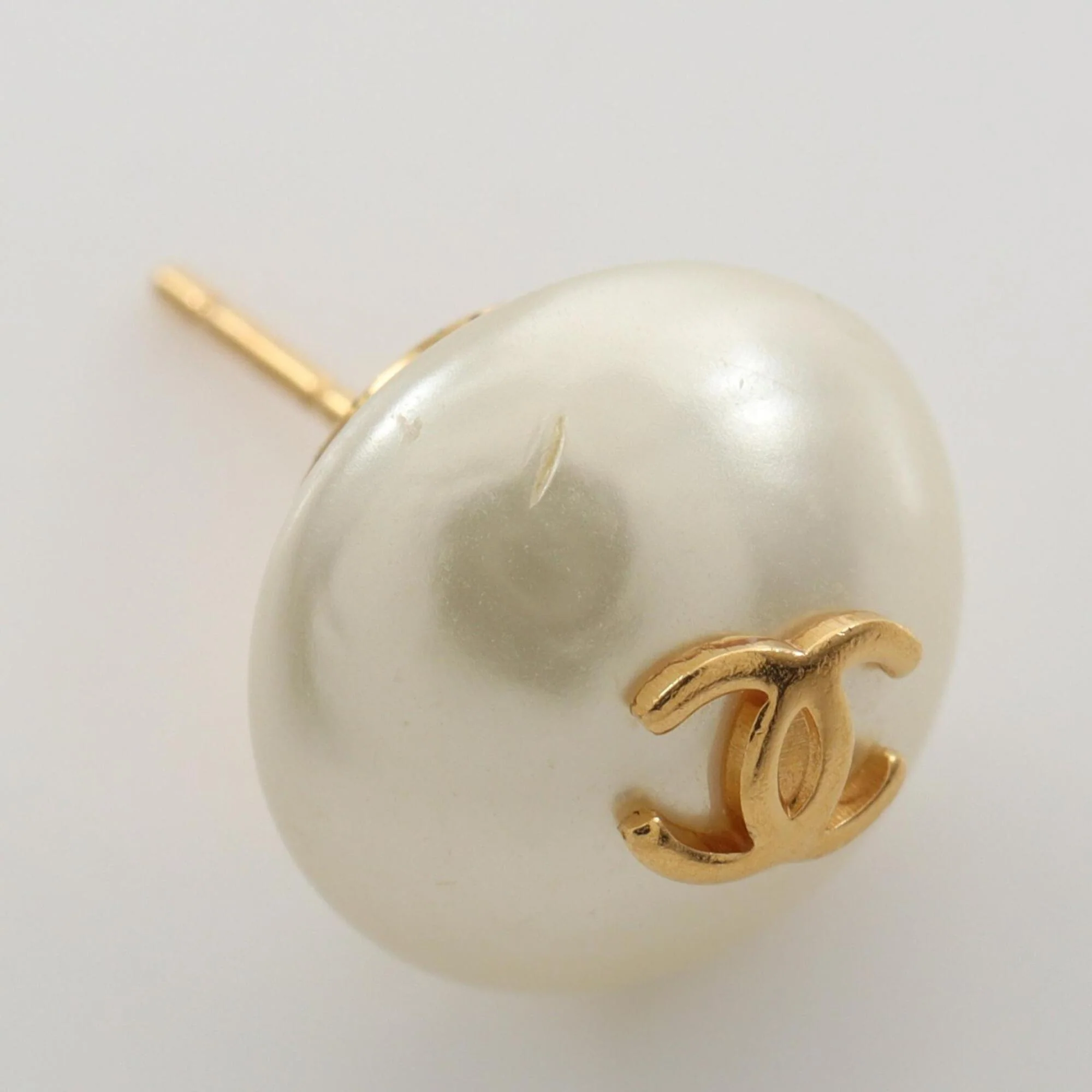 CC Logo Earrings Metal Gold-Tone Metal - Image 6