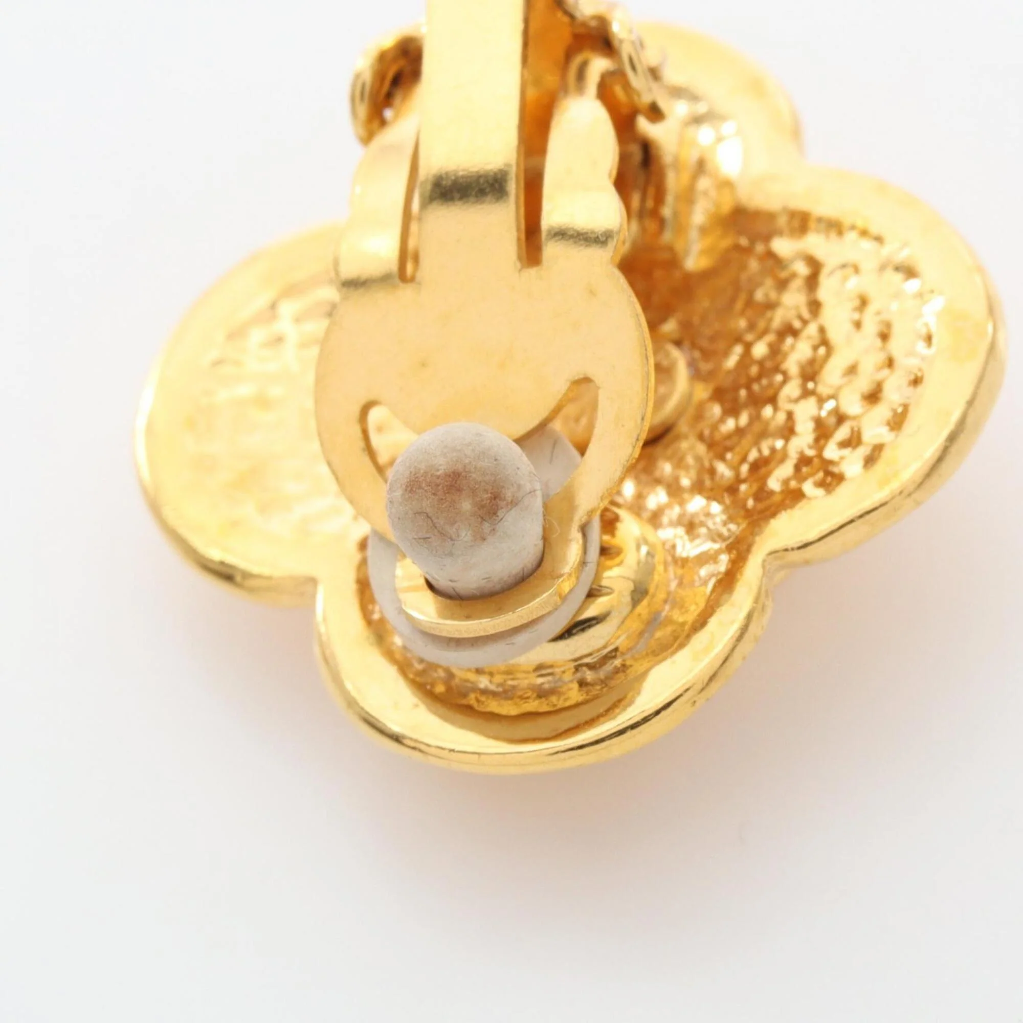 CC Logo Flower Clip-On Earrings Metal Gold-Tone Metal - Image 5